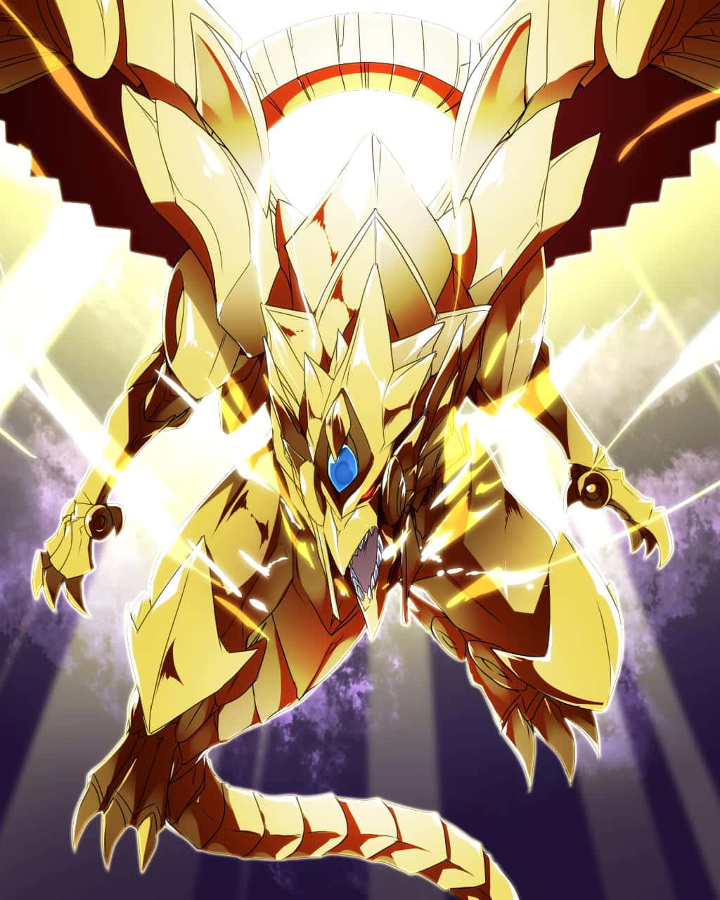 The Winged Dragon Of Ra 桌布 壁紙 — 一隻金色裝甲龍，擁有發光的藍色眼睛和尖刺翅膀，在深紫色天空下釋放出燦爛的能量爆發。