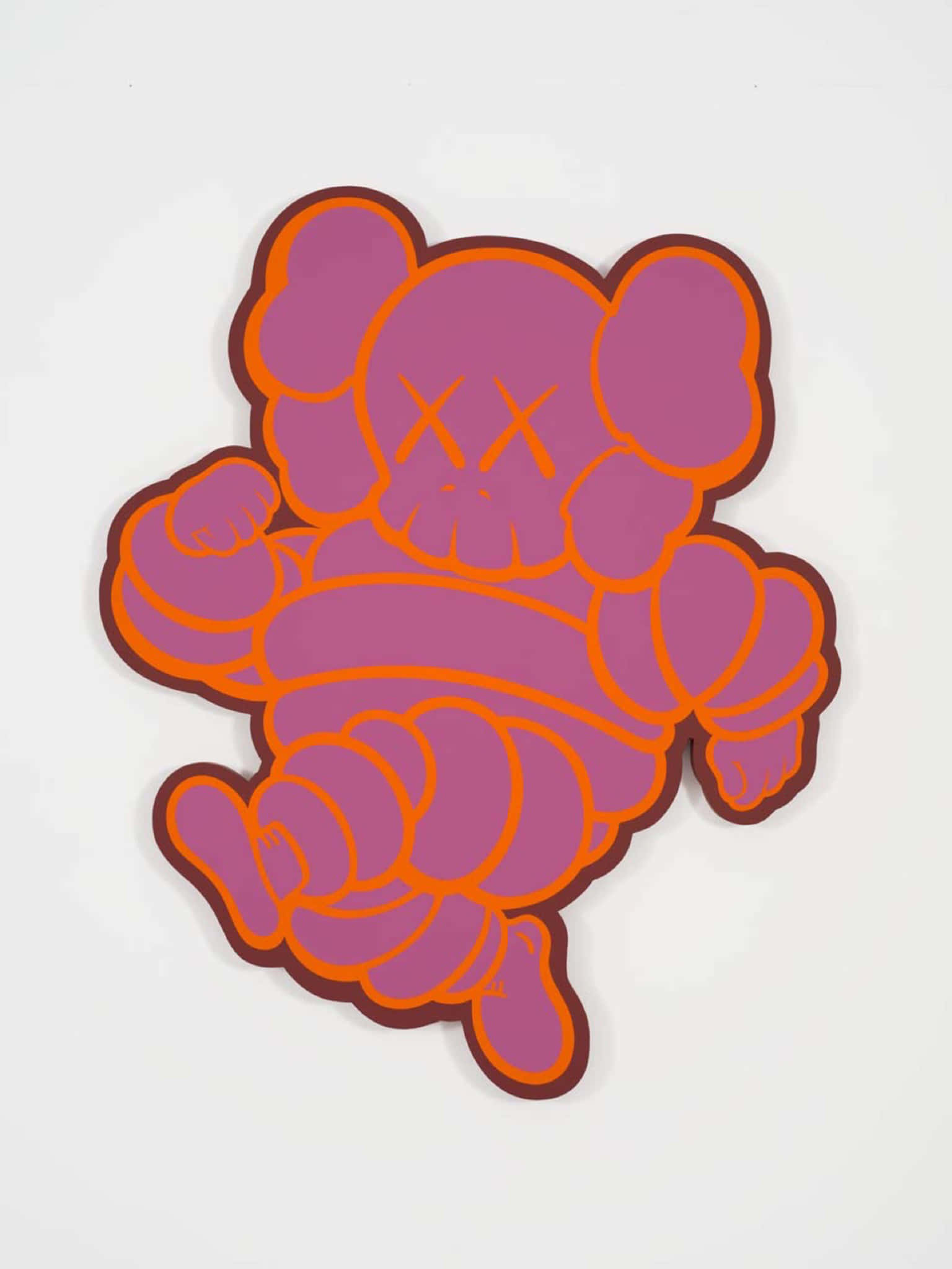 Kaws Chum 桌布 壁紙 — 一隻風格化的紫色熊，帶有橙色輪廓和X形眼睛，漂浮在純白色背景上。
