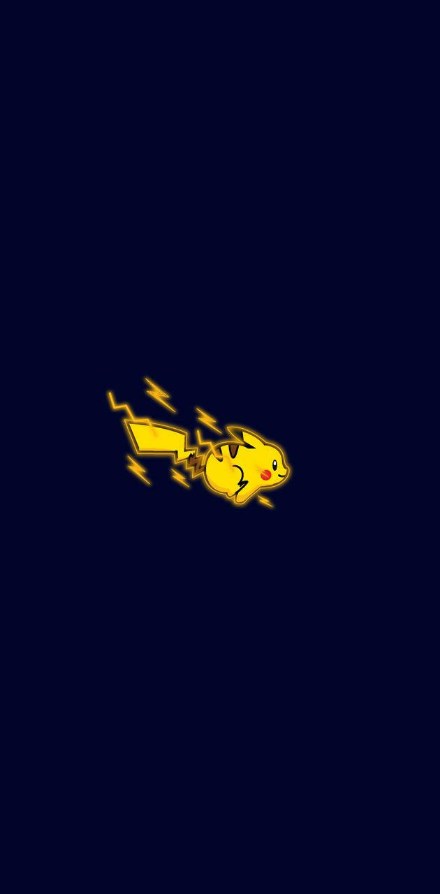 Pokemon 桌布 壁紙 — 一隻鮮黃色的比卡超在深海軍藍色背景上奔跑，留下電火花痕跡。
