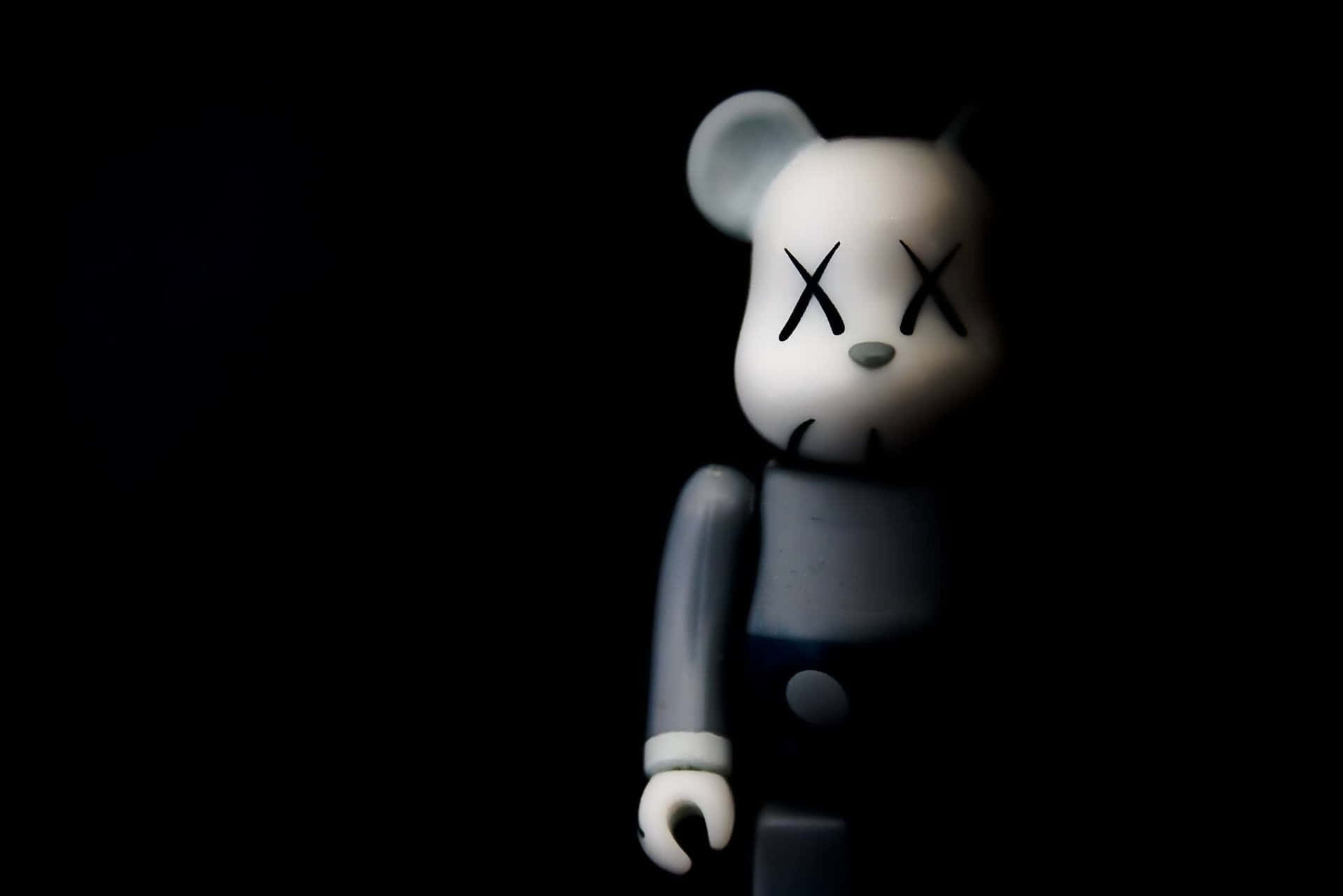 Kaws 背景