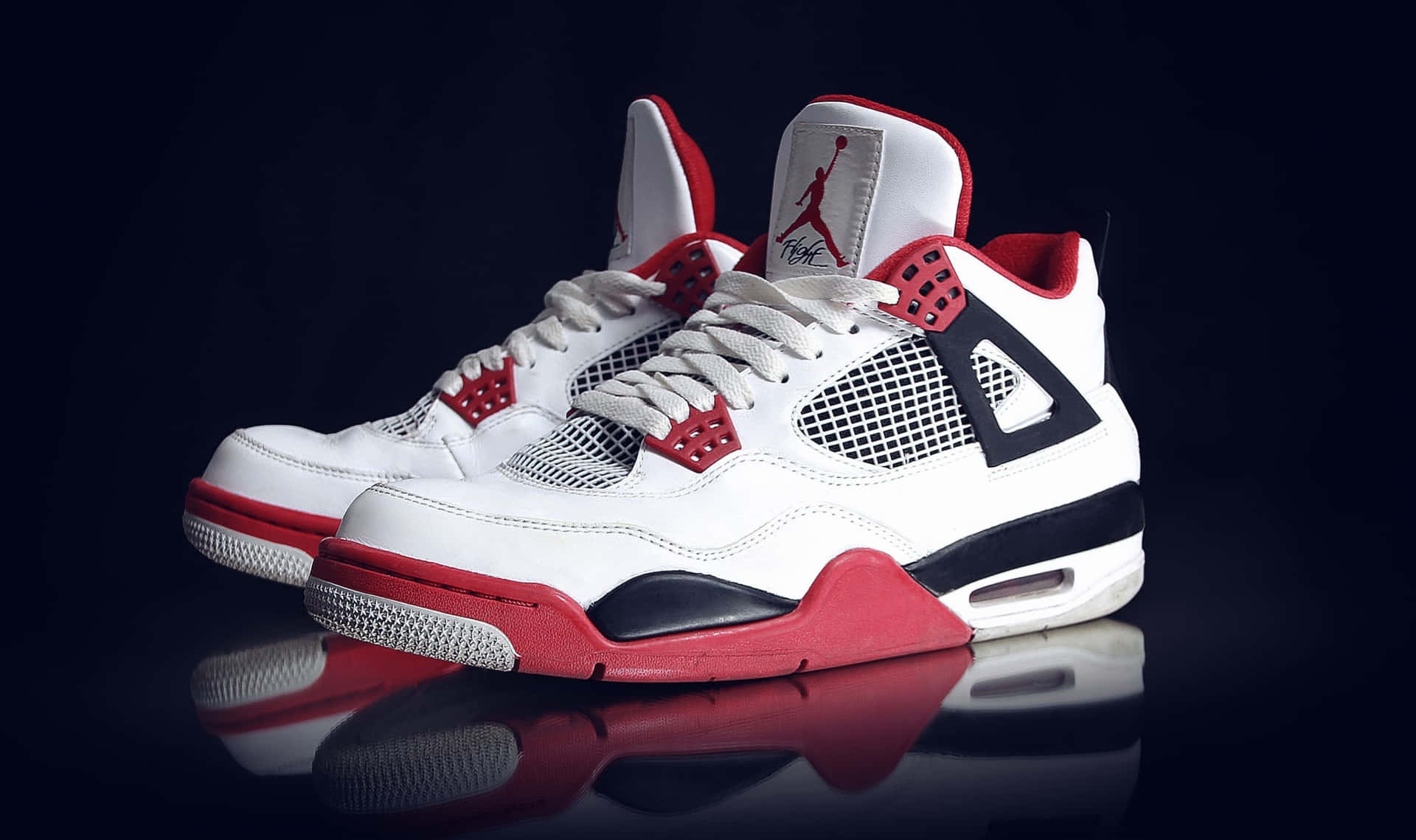 Air Jordan 4