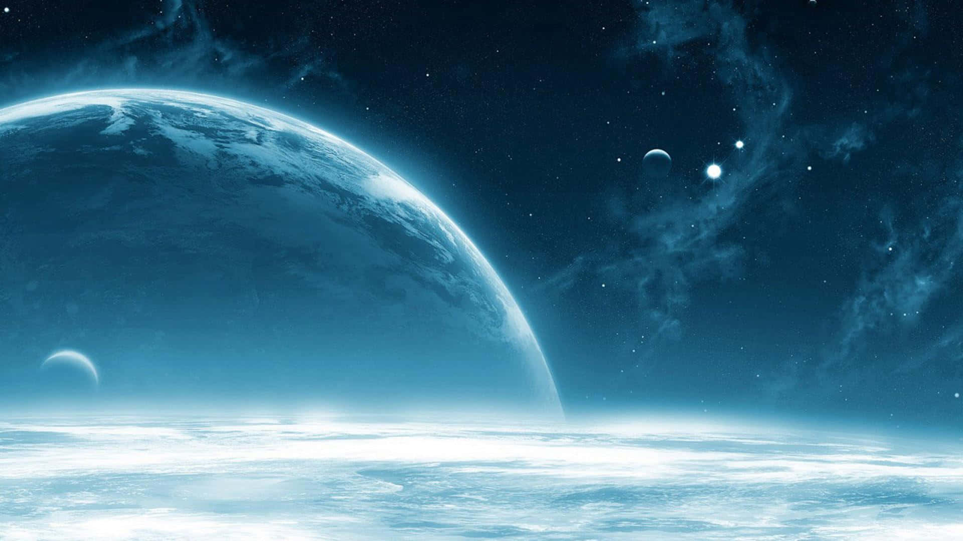 Cool Space 桌布 壁紙 — 一顆寧靜的藍色行星，帶有旋轉的雲層，主宰著佈滿星星的宇宙天空，遠處有衛星和星雲。