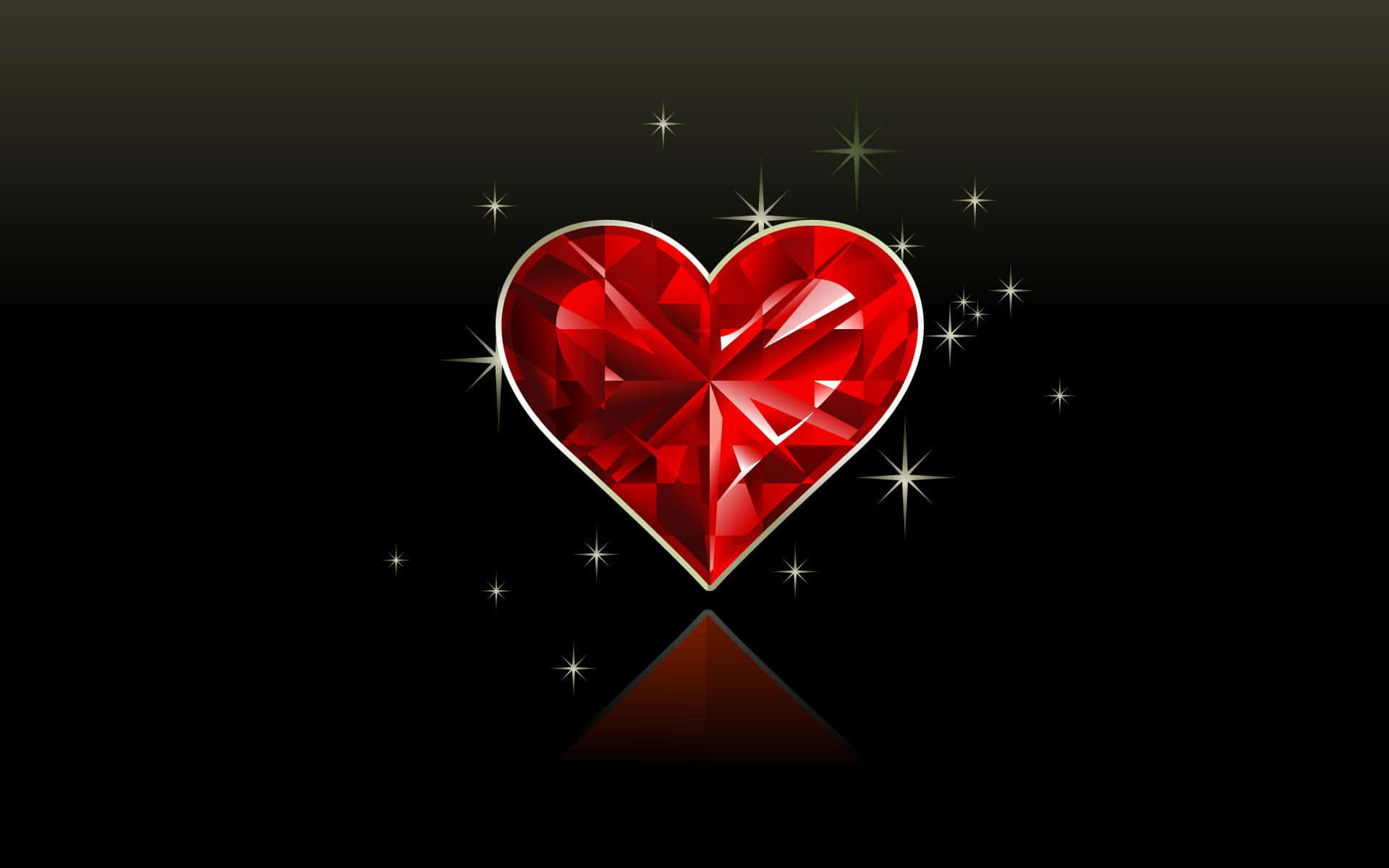 Red Heart 桌布 壁紙 — 一顆閃耀的紅色心形寶石，帶有刻面，在深色漸變背景上閃爍，並帶有微妙的倒影。
