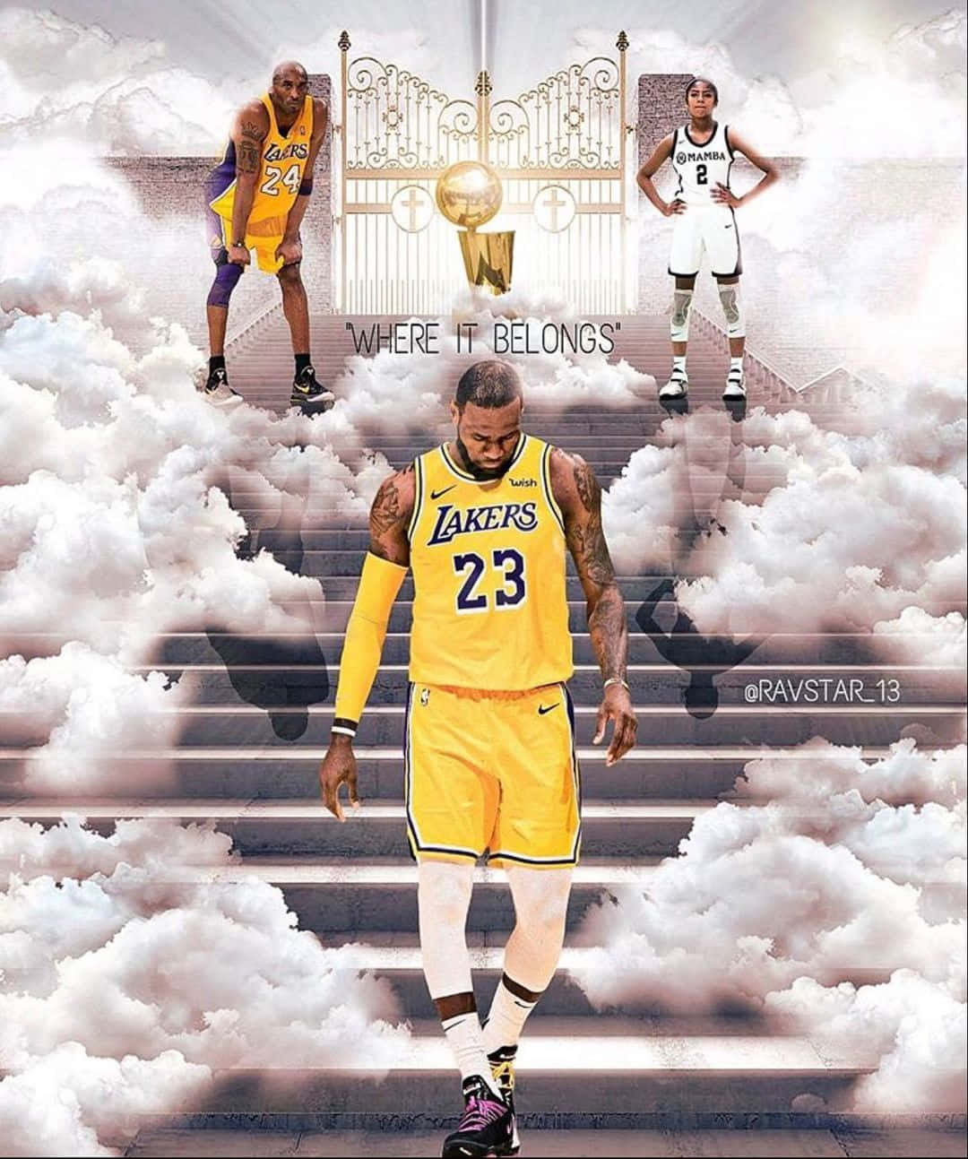 科比· Bryant 桌布 壁紙 — 三位身穿湖人隊球衣的籃球運動員站在雲霧繚繞的階梯上，通往一座金色大門，門上有獎盃和標語 where it belongs。