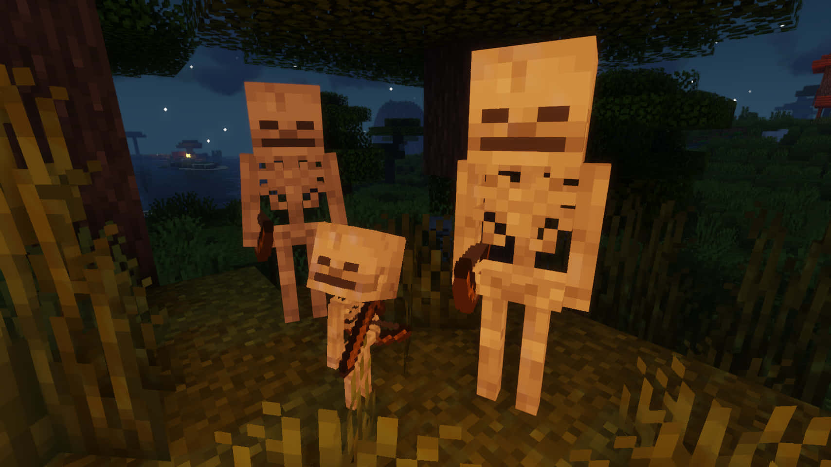 Minecraft Skeleton 桌布 壁紙 — 三個像素化的 Minecraft 骷髏在夜晚站在一棵樹下，身處方塊森林，上方有閃爍的星星。