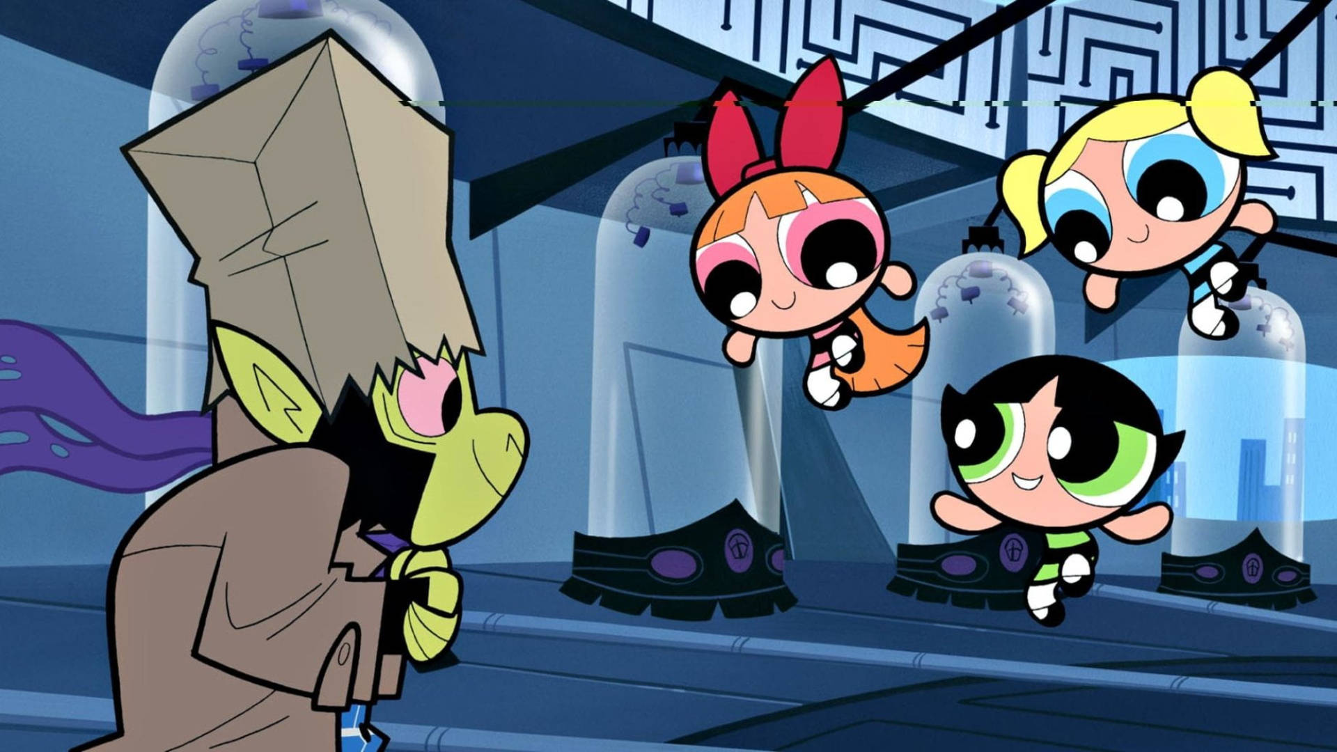 powerpuff girls baddie 桌布 壁紙 — 三個卡通女孩，擁有超大眼睛和色彩繽紛的頭髮，漂浮在一個未來風格的實驗室中，而一個戴著盒子帽的綠色皮膚反派在觀看。