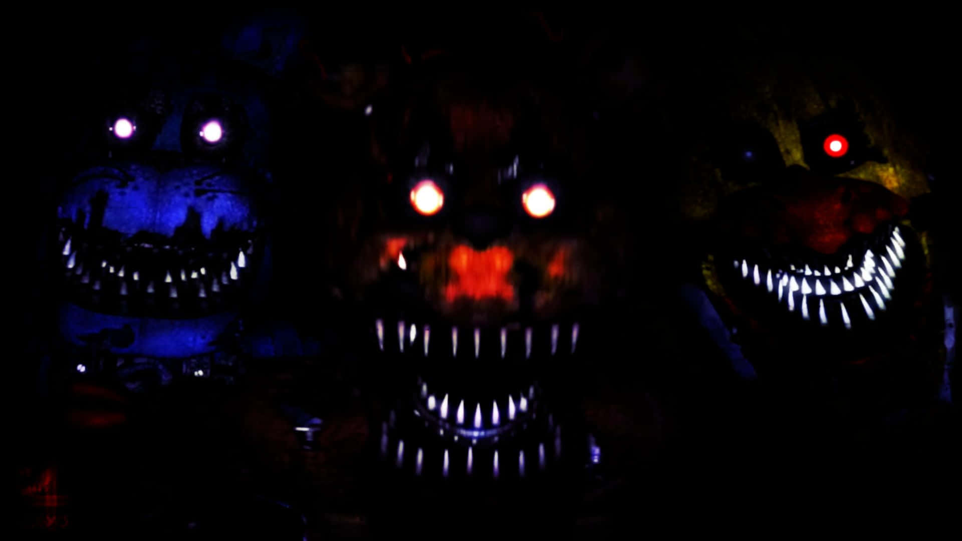 Fnaf Jumpscare 桌布 壁紙 — 三個帶有發光眼睛和尖銳牙齒的威脅性電子動畫怪物從黑暗中凝視。