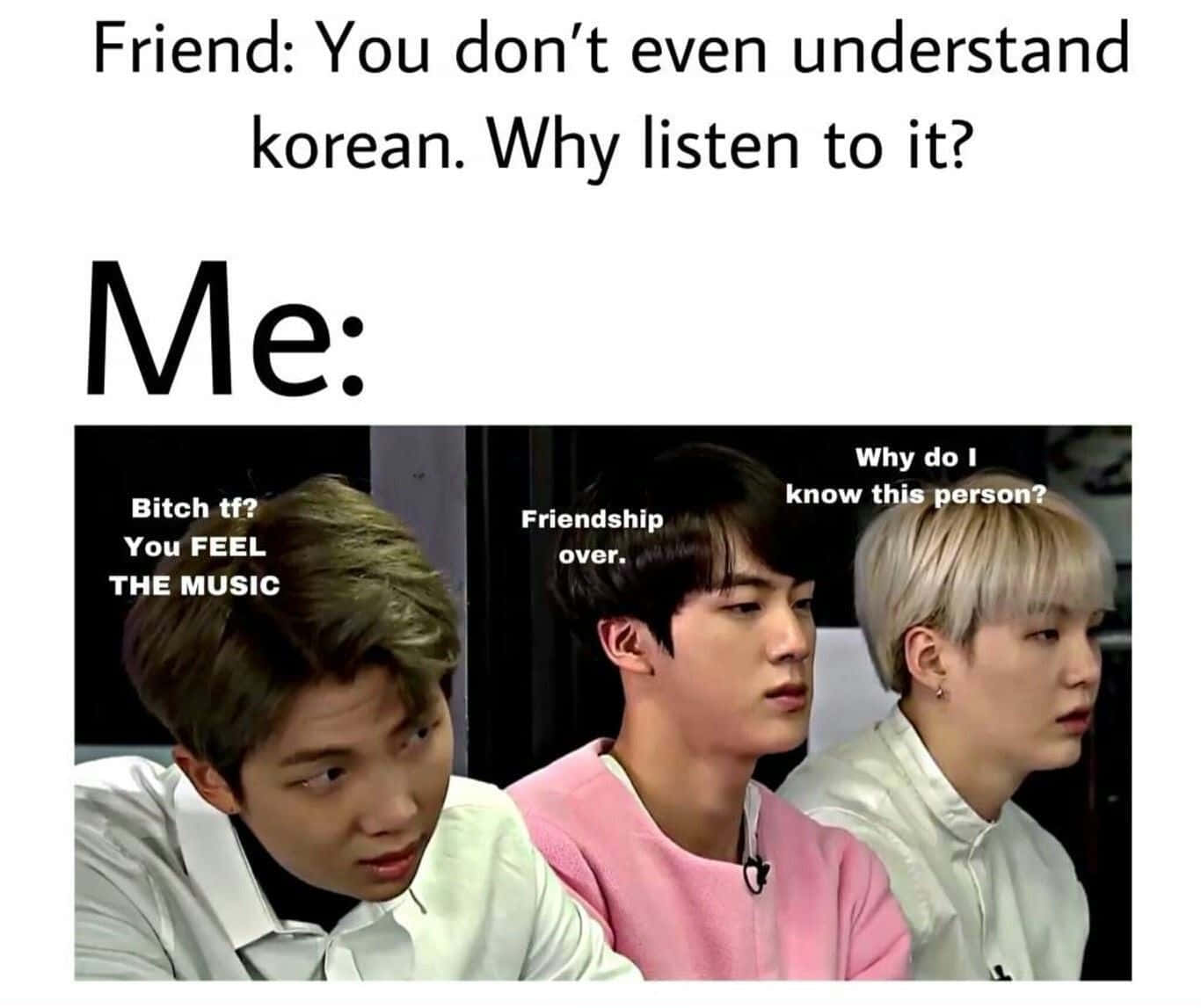 Bts Meme 桌布 壁紙 — 三個男人排成一排，對韓國音樂表現出困惑和難以置信的反應，並疊加了幽默的文字說明。