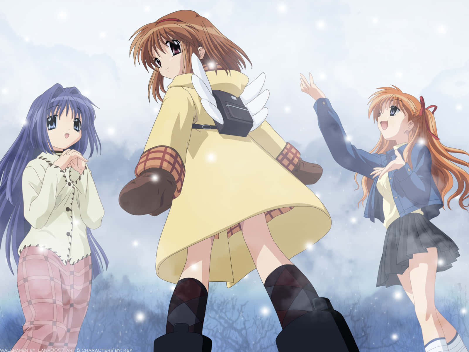 Kanon 桌布 壁紙 — 三個穿著冬季服裝的動漫女孩站在雪景中，周圍漂浮著閃閃發光的粒子。