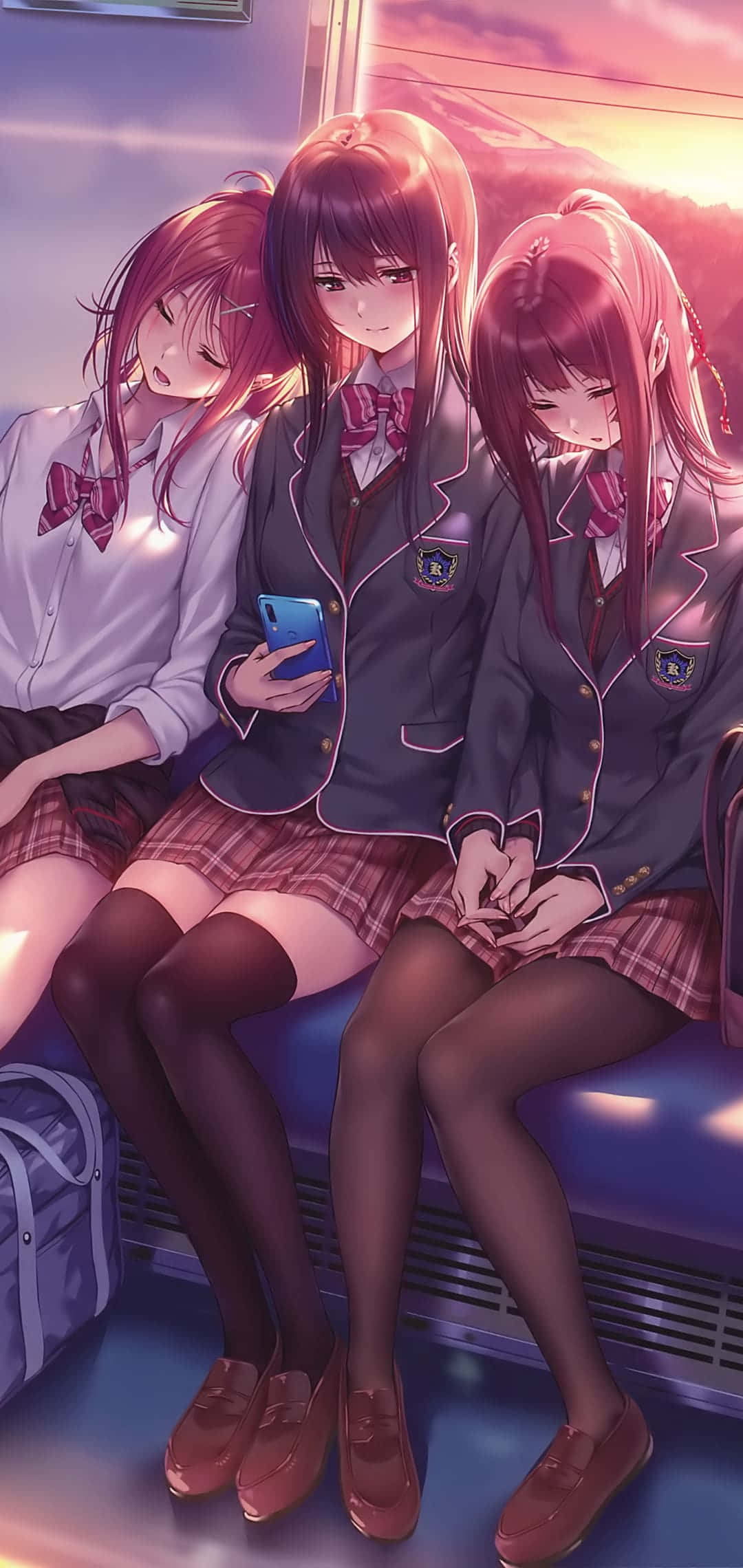 Sad Dark Anime 桌布 壁紙 — 三個穿著校服嘅動漫女仔喺溫暖嘅日落時分一齊坐喺火車長凳上，其中一個揸住電話。
