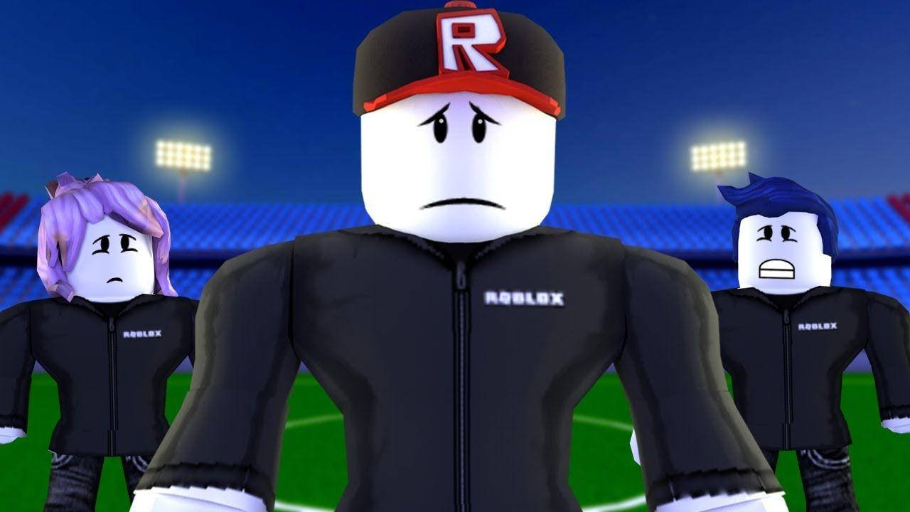 Roblox 桌布 壁紙 — 三個身穿黑色外套的 Roblox 頭像站在明亮的泛光燈下的體育場地上，表情憂慮。
