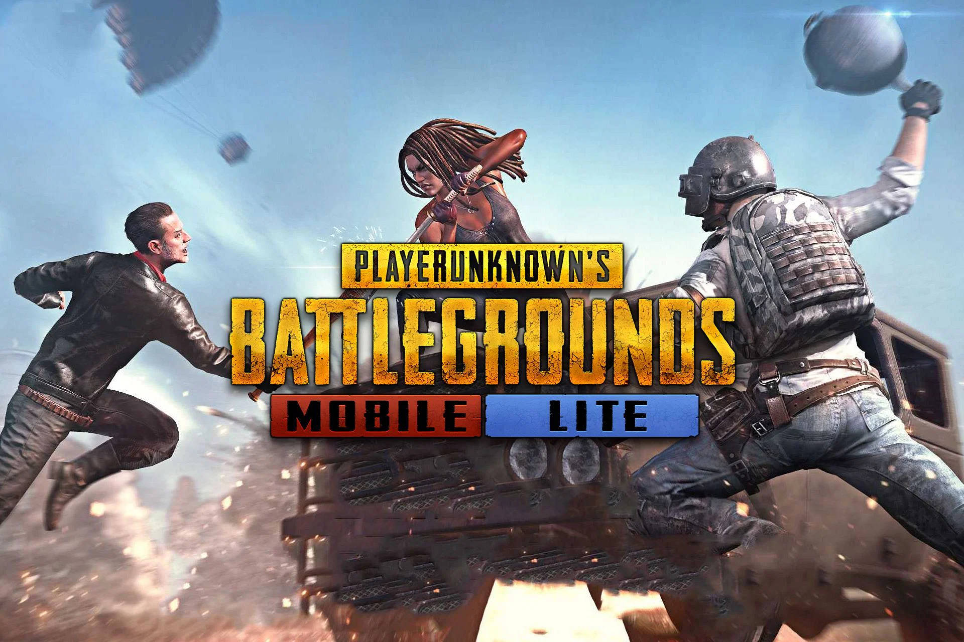 pubg mobile 桌布 壁紙 — 三名玩家在半空中從車輛跳出，伴隨降落傘和爆炸的混亂大逃殺場景。