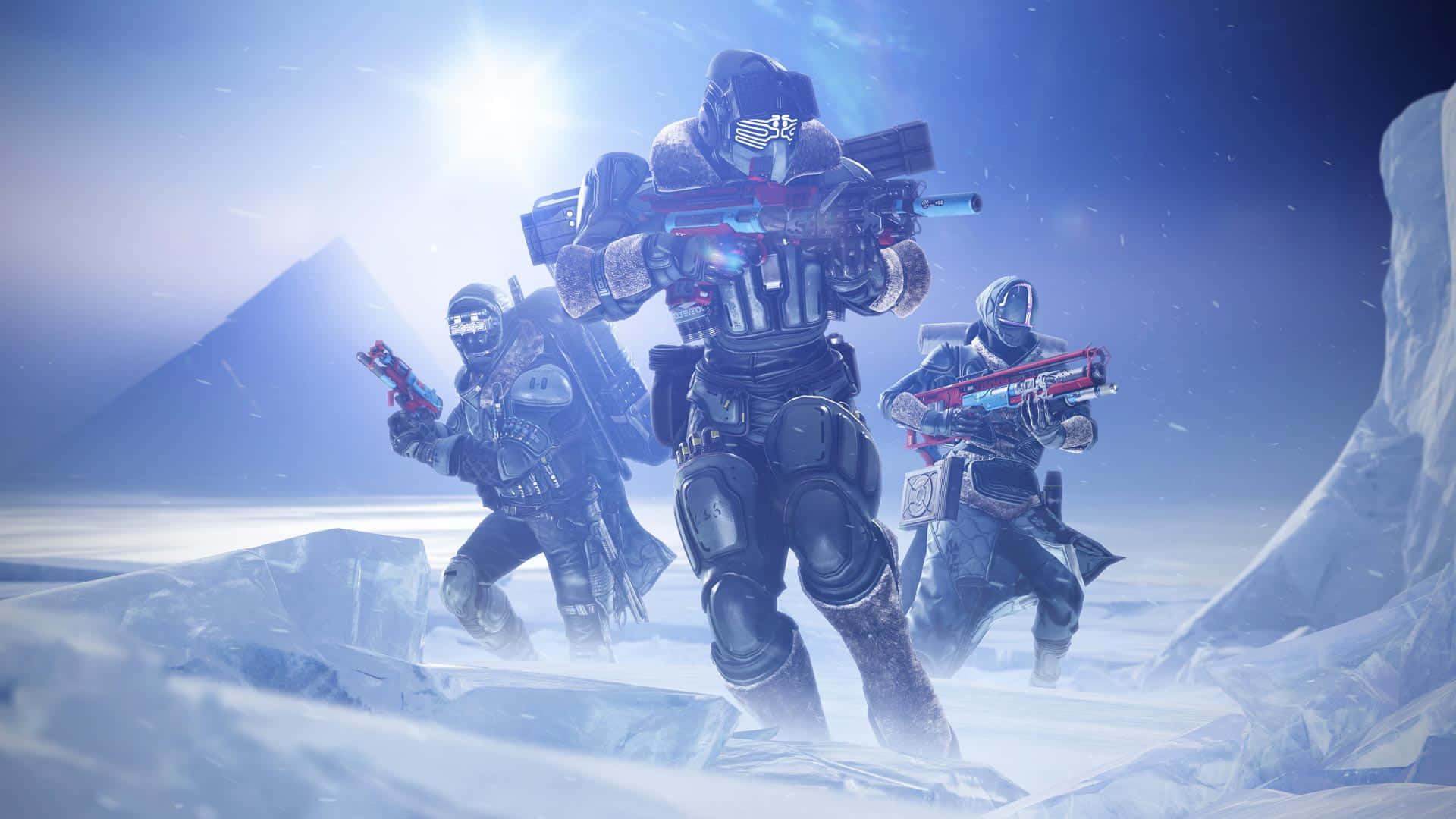2 Player Games 桌布 壁紙 — 三名身穿裝甲的士兵手持發光武器，在燦爛的陽光下穿過明亮的雪地景觀前進。