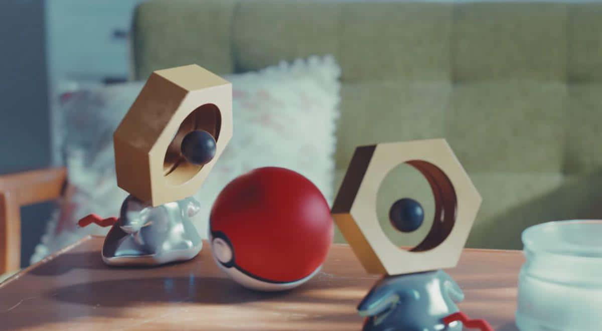 三維 Meltan 與 Pokéball 壁紙 — 一個紅色精靈球放在兩個木製六角頭公仔之間，置於木桌上，背景有綠色梳化。