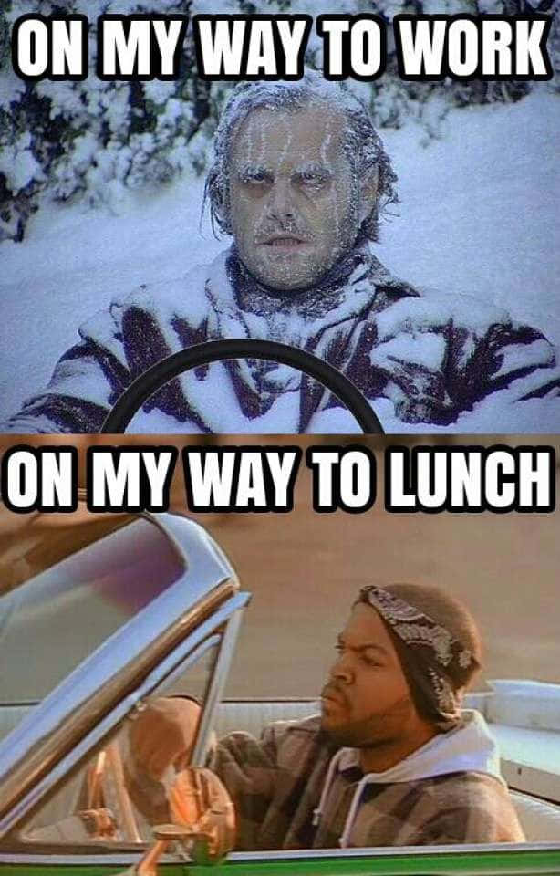 互聯網迷因的力量！ 壁紙 — 一個男人在積雪的車裡看起來很痛苦地前往上班，而另一個男人在敞篷車裡看起來很放鬆地前往午餐。