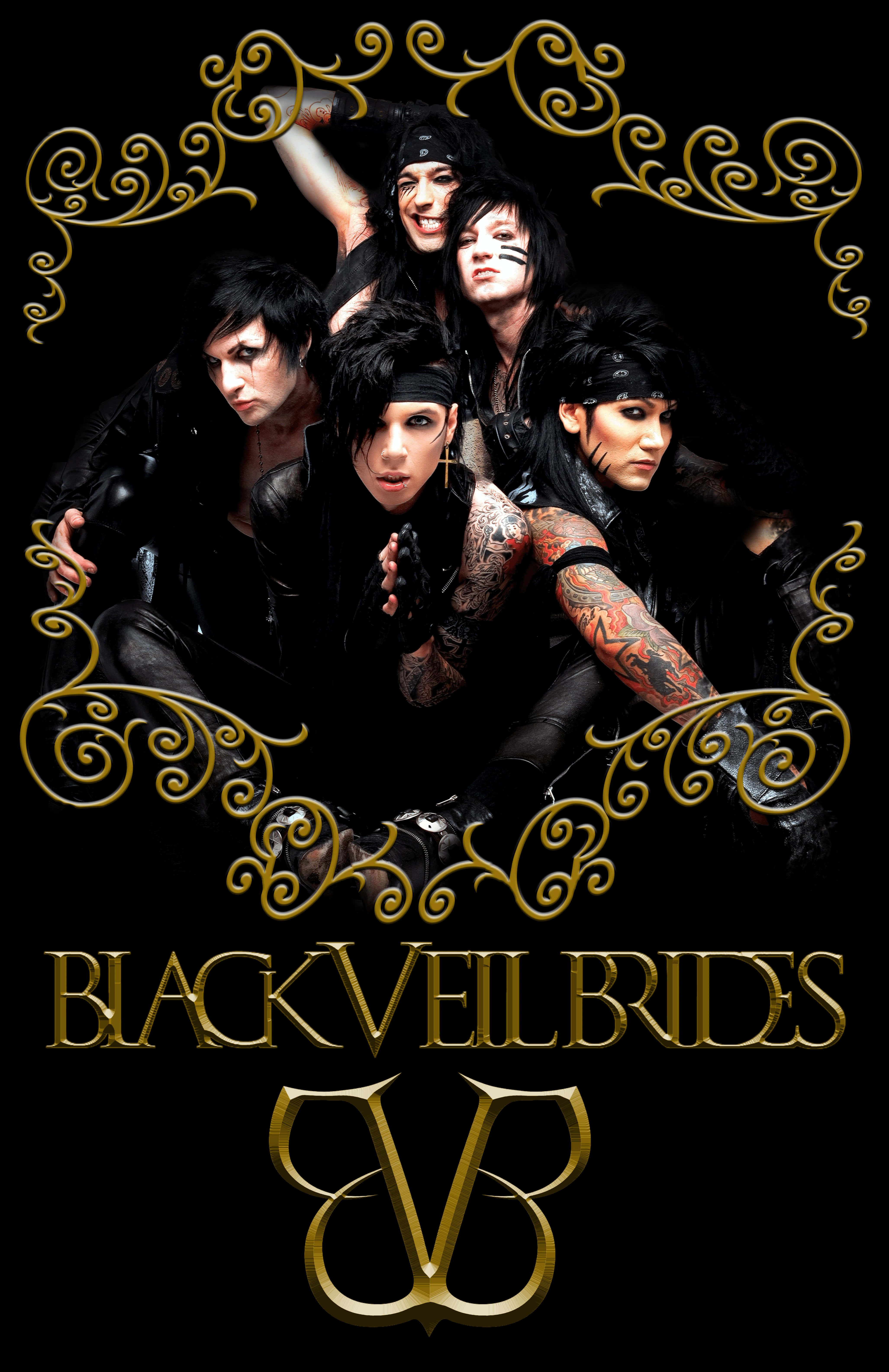 Black Veil Brides 桌布 壁紙 — 五位哥德搖滾樂團成員，帶有紋身和黑色妝容，在黑色背景前戲劇性地擺姿勢，背景由華麗的金色漩渦框住。