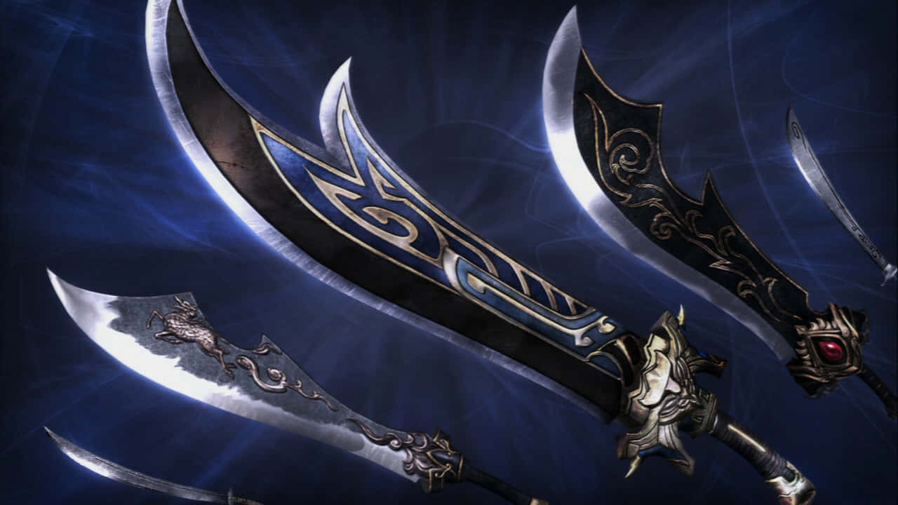 Ancient Weapons 桌布 壁紙 — 五把華麗的奇幻劍，帶有發光的藍色點綴和複雜的金色雕刻，在黑暗的宇宙背景下動態漂浮。