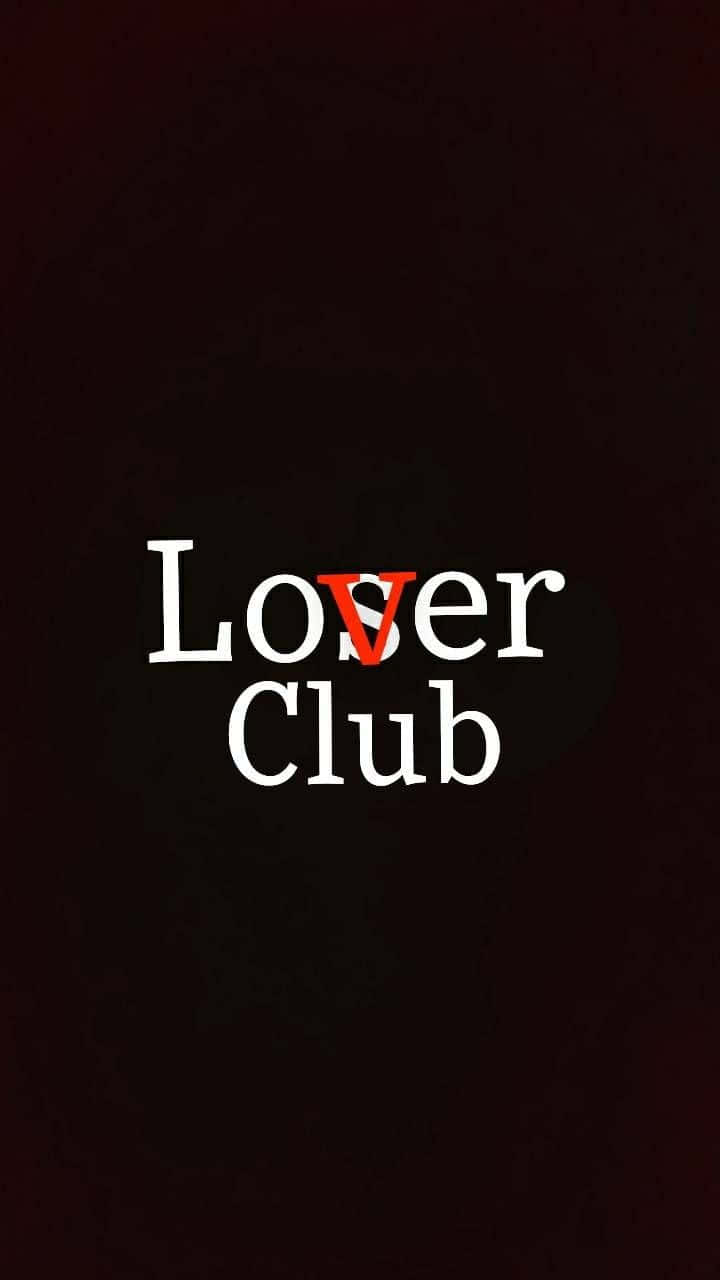 深棗紅色背景上的白色和紅色 Loser Club 文字標誌