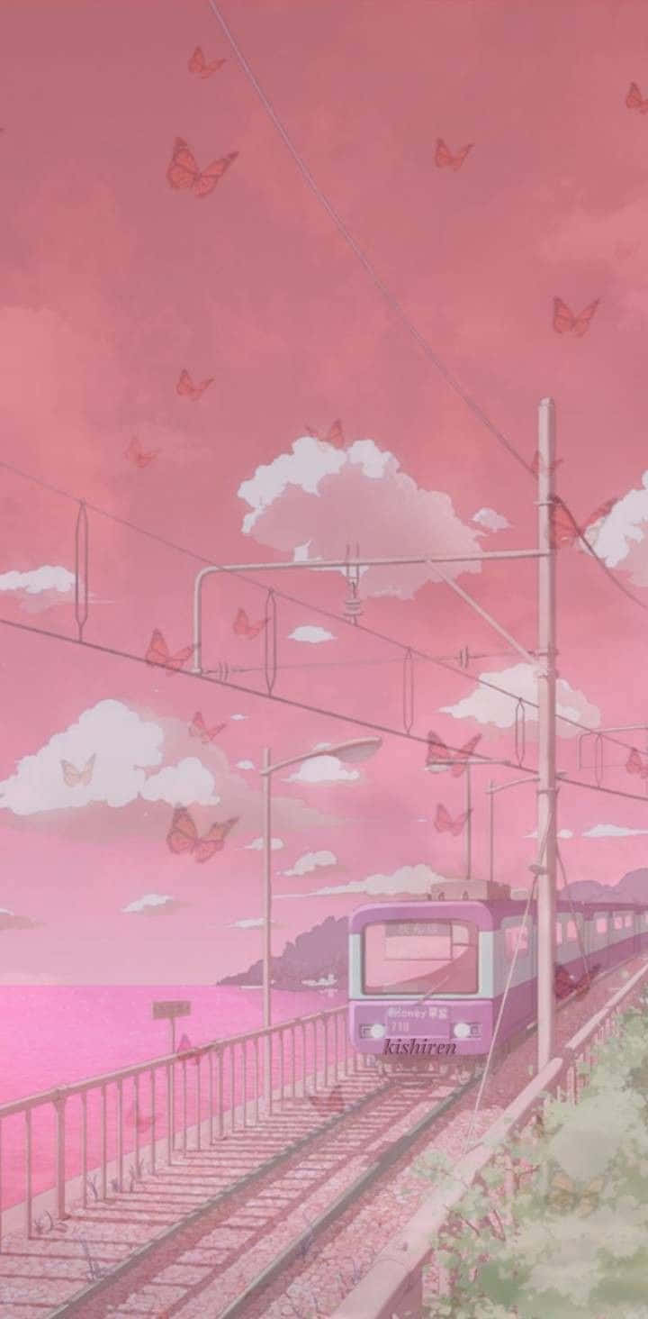 享受夢幻粉嫩系美學 壁紙 — 一列紫色火車在夢幻粉紅天空下沿著軌道行駛，天空充滿蝴蝶和蓬鬆的雲朵。