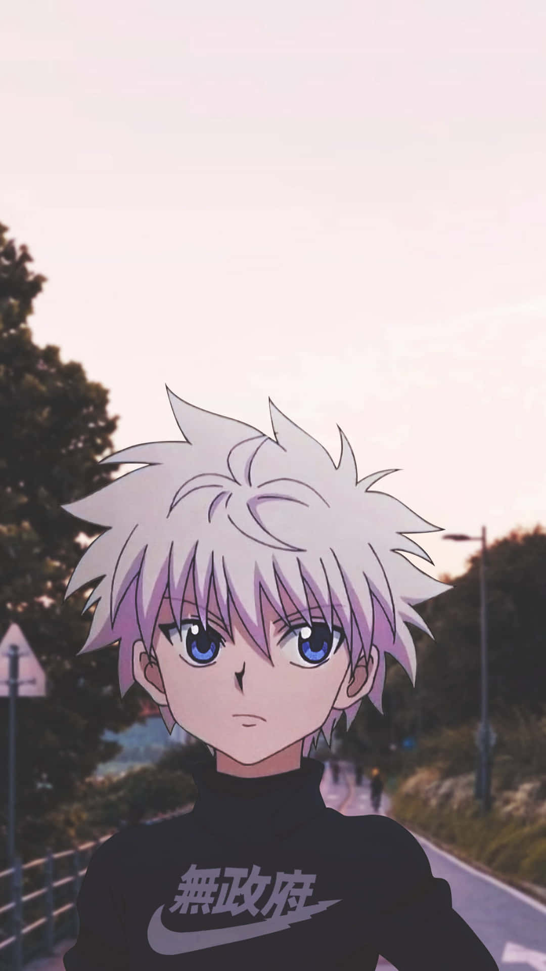 動漫男孩，白色頭髮，藍色眼睛，穿著黑色襯衫，背景是日落道路。