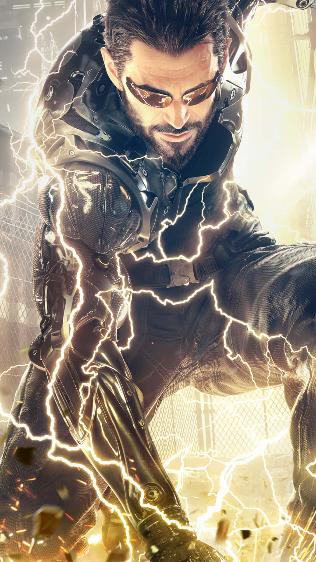 以《Android Deus Ex：人間分裂》掌控世界 壁紙 — 一個在高科技城市環境中，裝甲身體周圍閃爍著發光閃電的賽博格戰士。