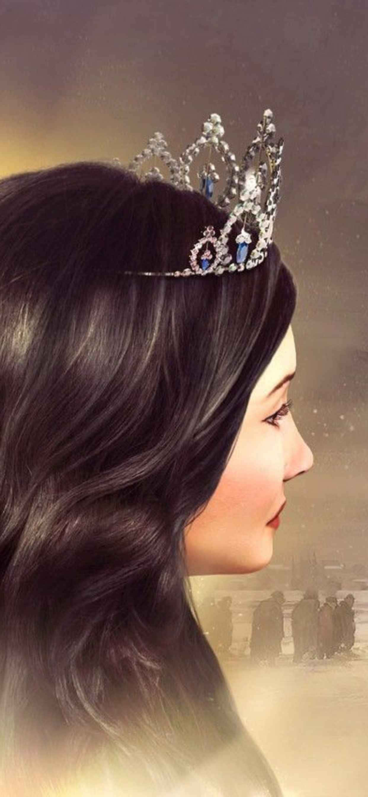 以 iPhone XS Max 征服文明 壁紙 — 一位高貴的女性側面像，戴著鑲有寶石的王冠，背景是模糊的遠方人物。