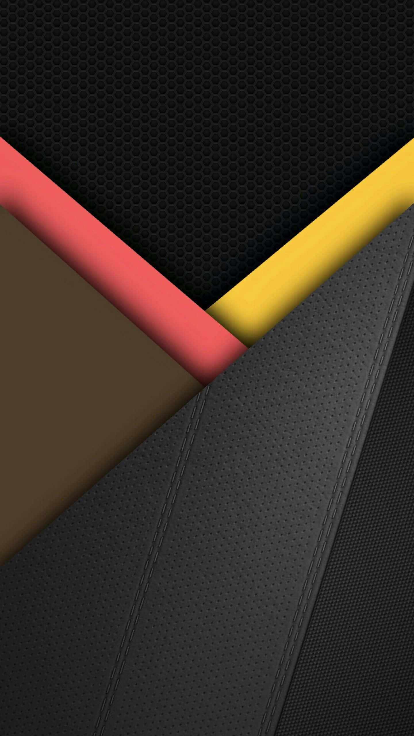以 LG G4 體驗下一代攝影 壁紙 — 紅色、黃色和棕色的醒目幾何形狀與帶紋理的黑色表面形成對比，構成現代抽象構圖。