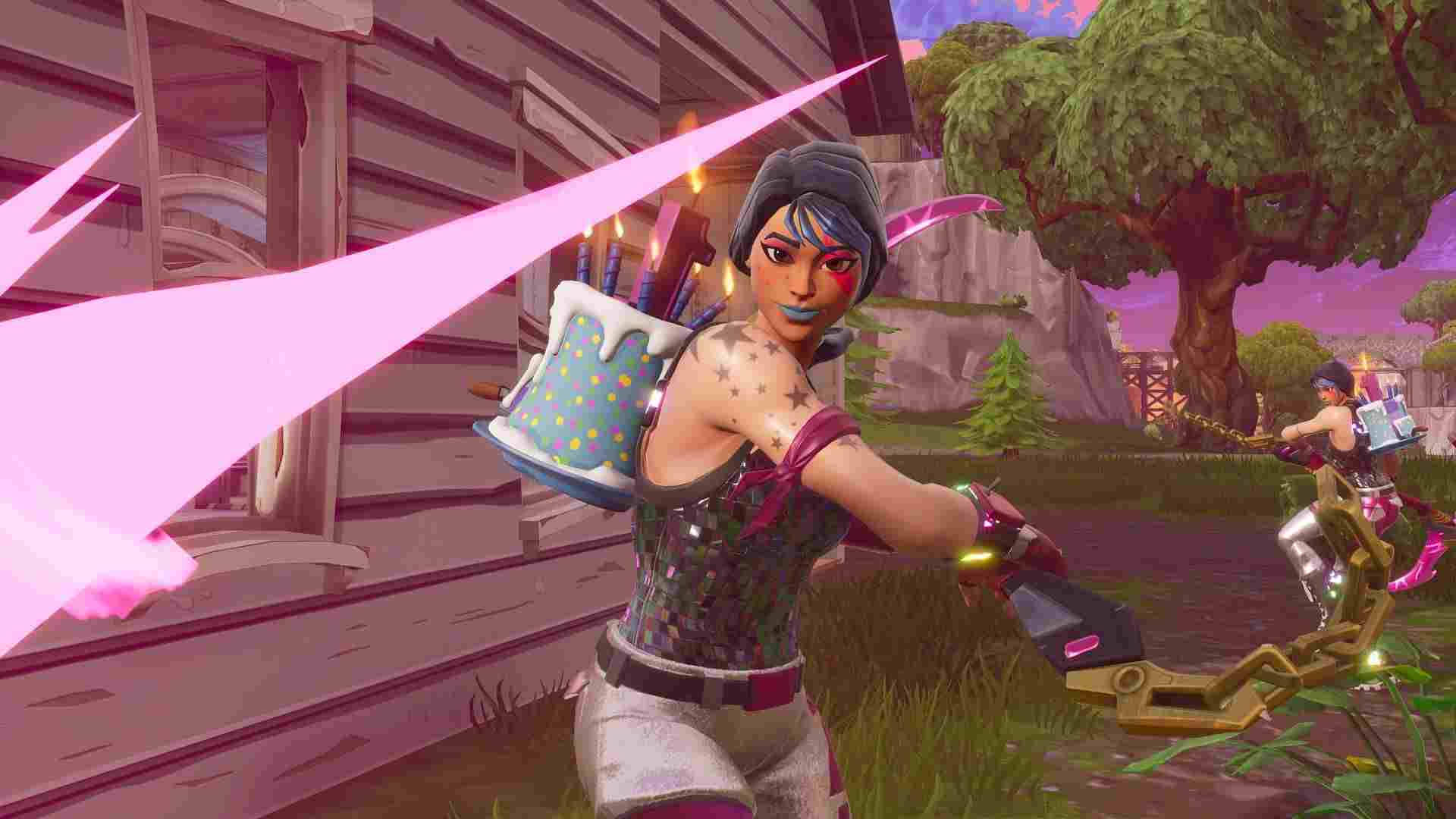 兩個Fortnite玩家在充滿活力的戶外戰鬥場景中，手持發光武器。