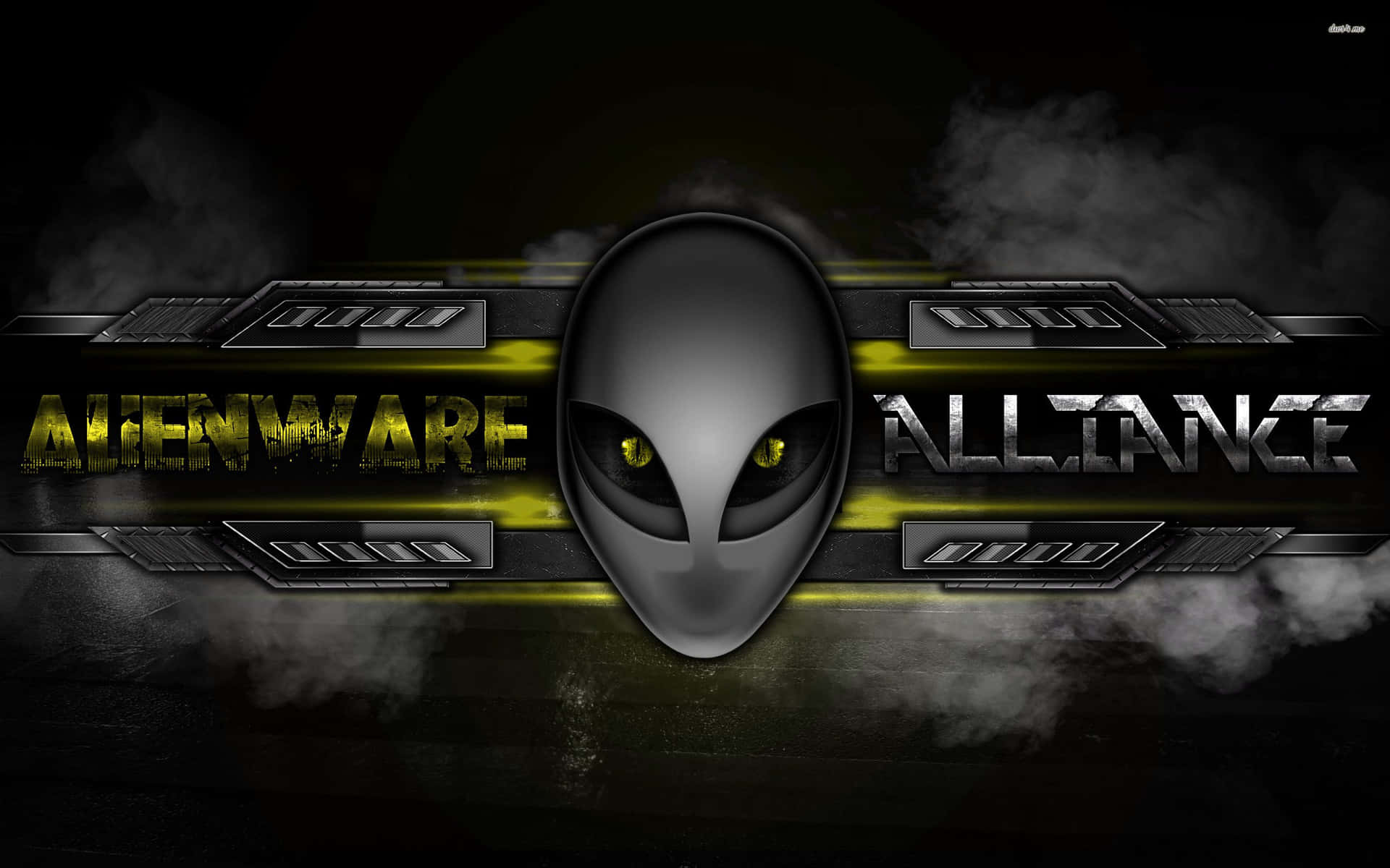 Alienware Alliance 標誌，特色為帶有發光眼睛的金屬外星人頭部。