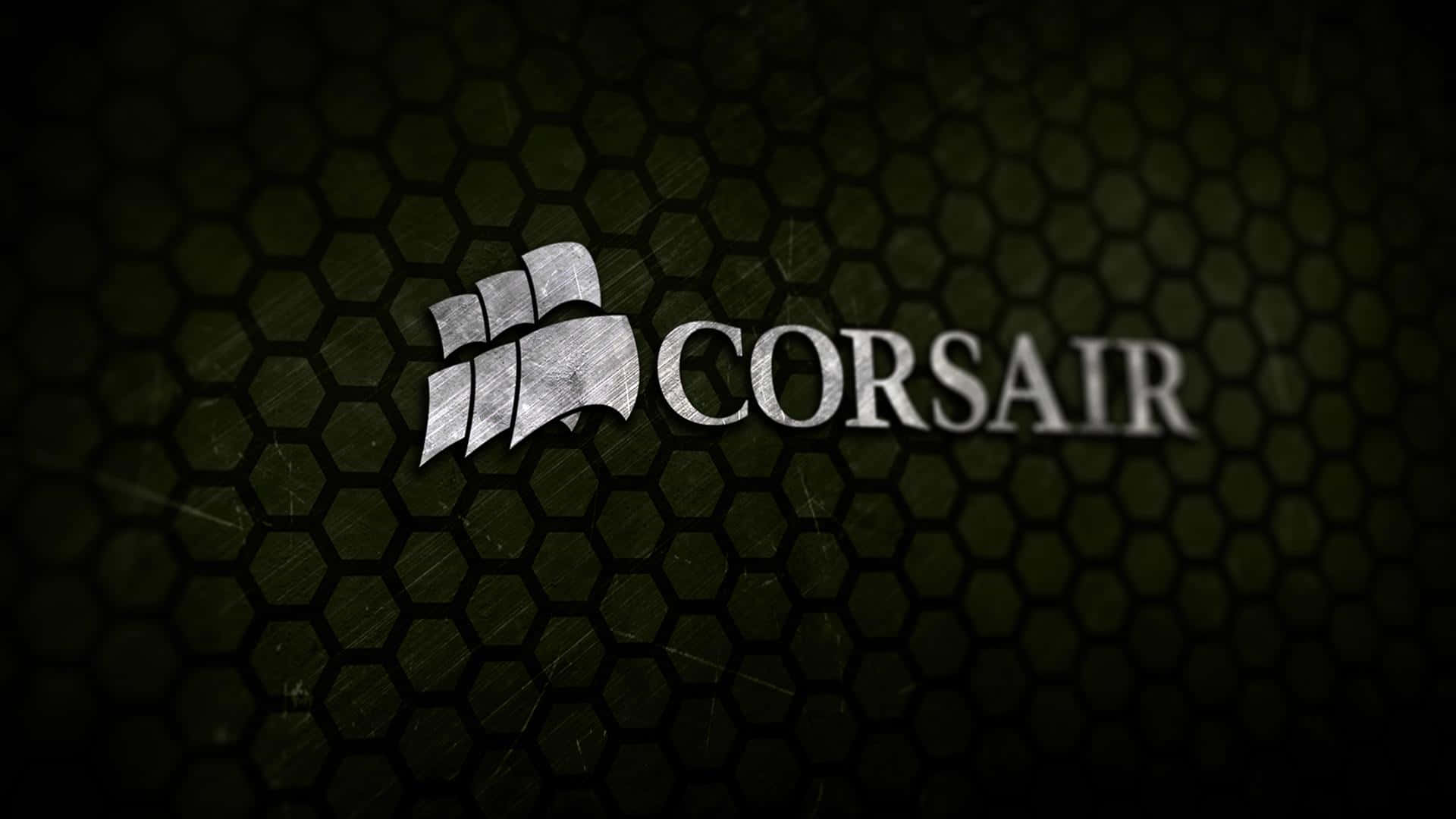 深綠色六角形紋理背景上的 Corsair 標誌