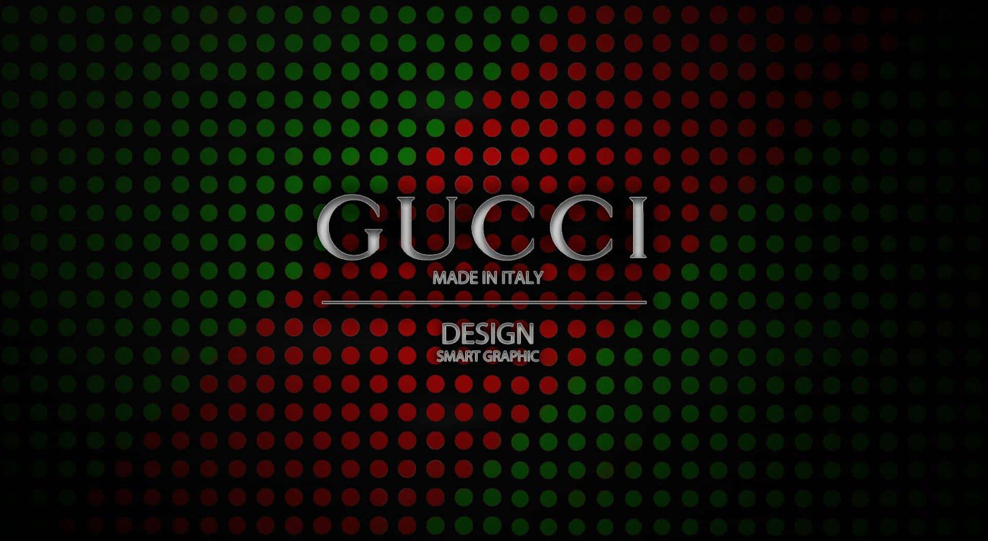 以Gucci綠色展現時尚與大膽 壁紙 — Gucci 標誌以銀色文字居中顯示在帶有紅色和綠色圓點圖案的黑色背景上。