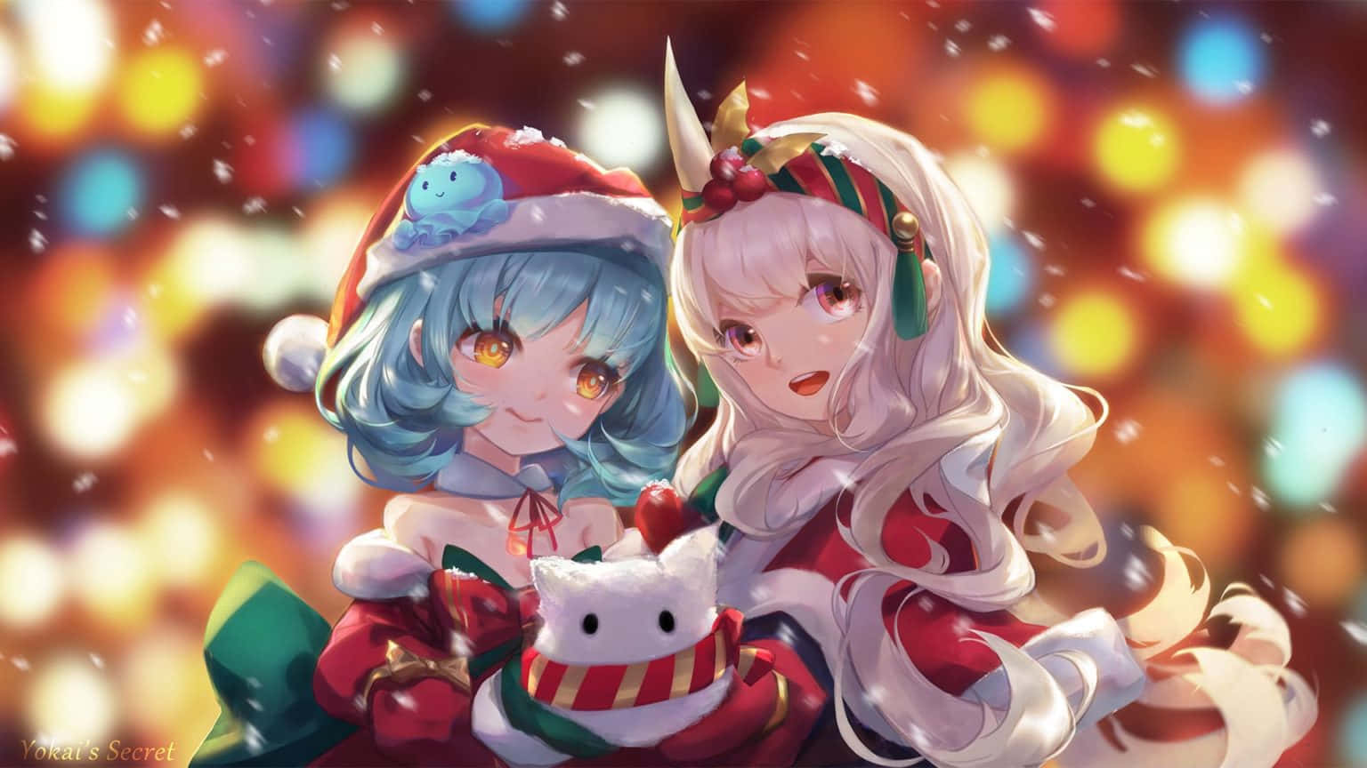以動漫風格歡樂慶祝聖誕節！ 壁紙 — 兩個戴著節日帽子的動漫女孩在模糊的節日燈光背景下抱著一個雪人毛絨玩具。