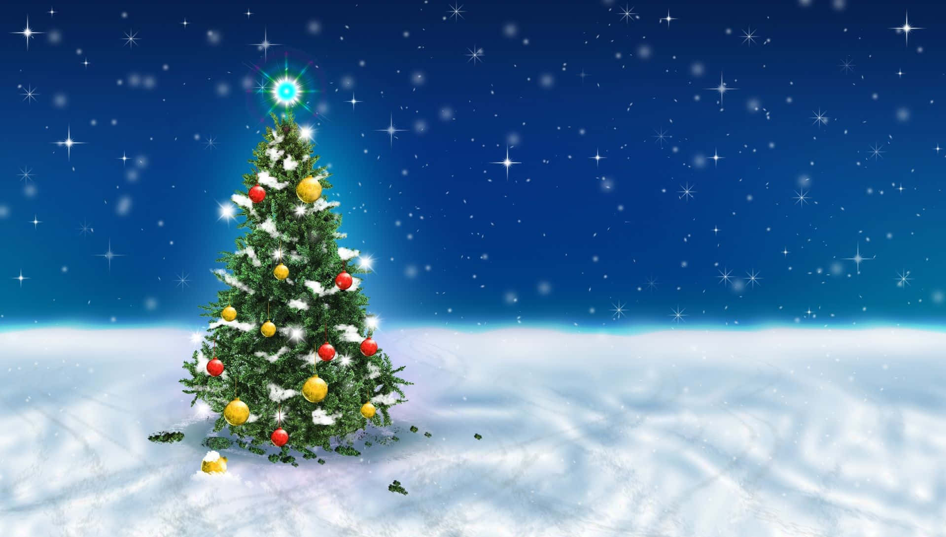 以喜悅與愛慶祝聖誕節 壁紙 — 一棵被雪覆蓋的聖誕樹，裝飾著紅色和黃色的飾物和一顆發光的星星，獨自站在繁星點點的冬日天空下。