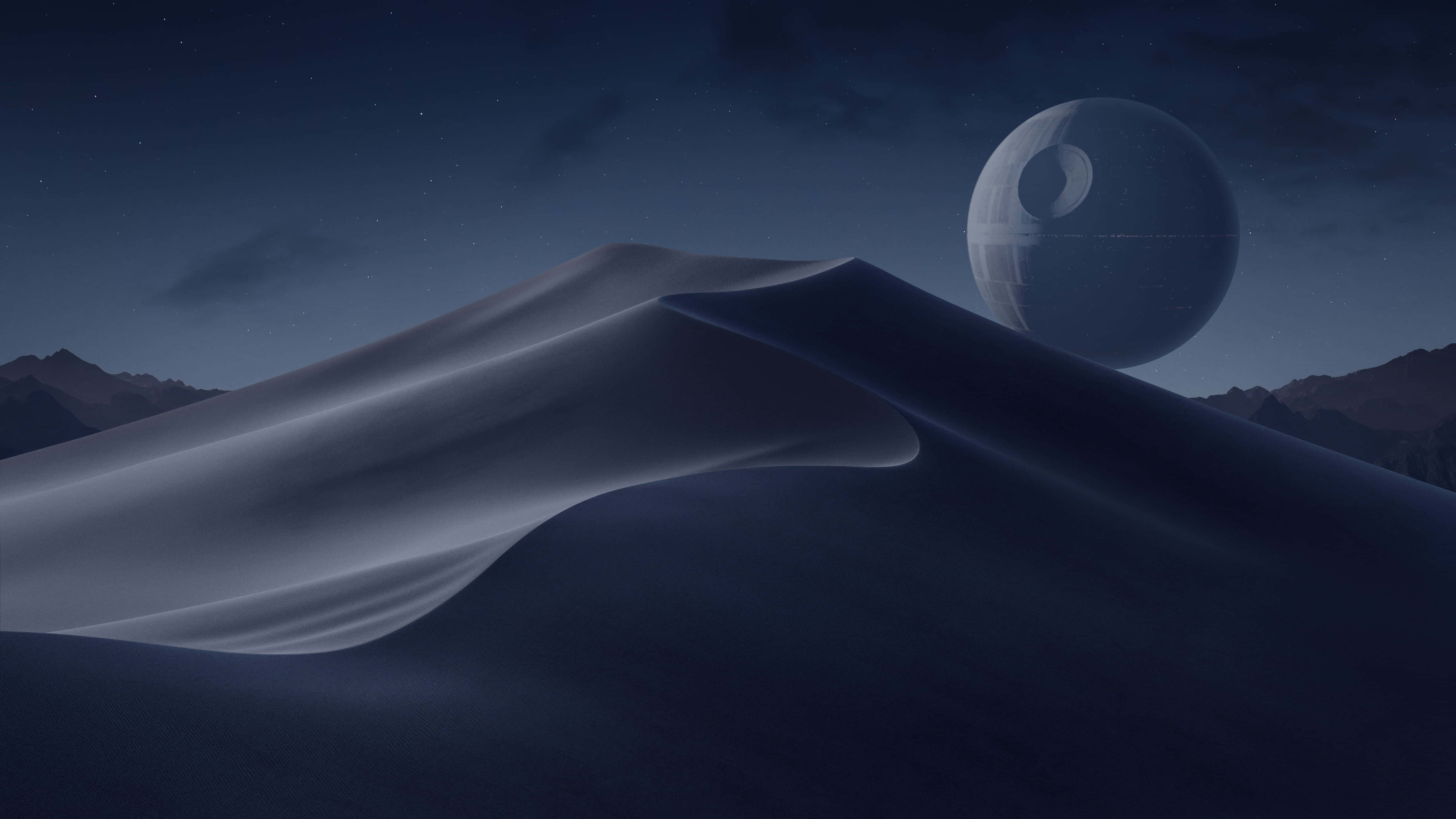 以威脅的死星在太空中摧毀敵人 壁紙 — 在星空下，沙漠沙丘上，死星在遠方隱現的寧靜景象。