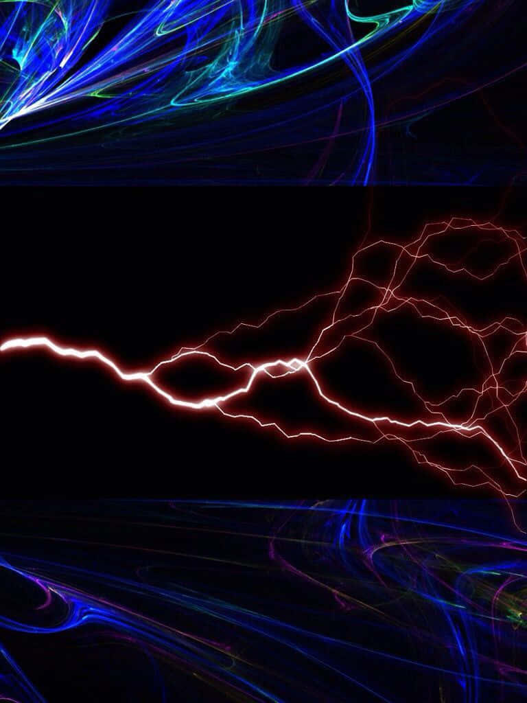 黑色背景上的電光藍和紅色閃電及能量漩渦。