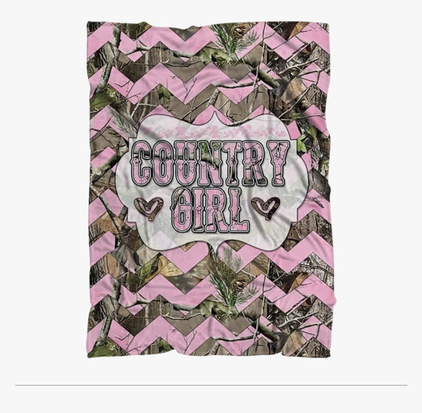 帶有粉紅色人字形和迷彩圖案的羊毛毯，上面寫著「Country Girl」和心形圖案。