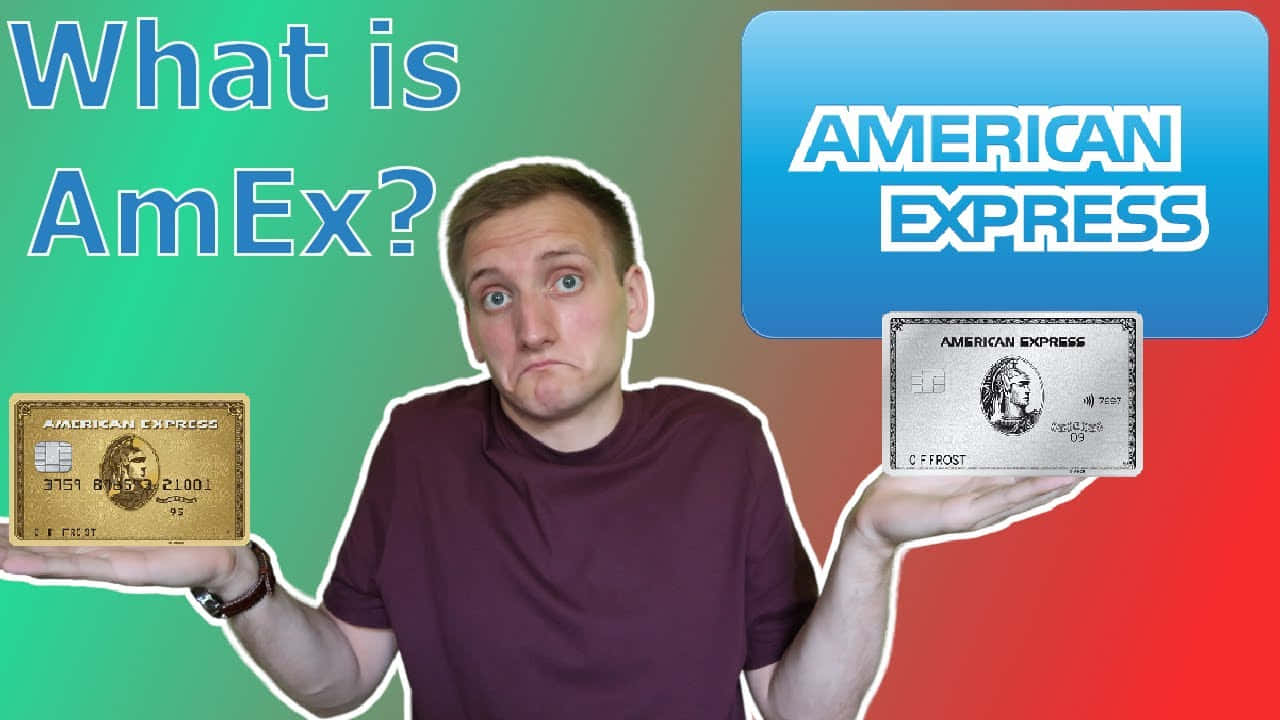 男子手持美國運通卡，文字問「什麼是AmEx？」