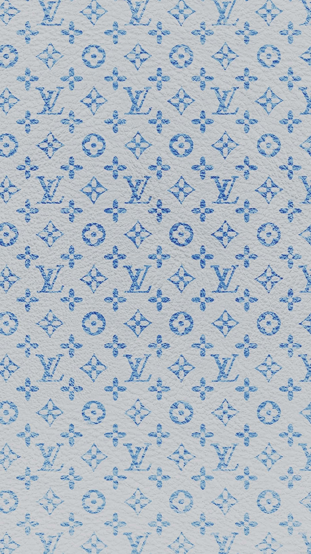 紋理淺灰色皮革上的藍色字母組合圖案。