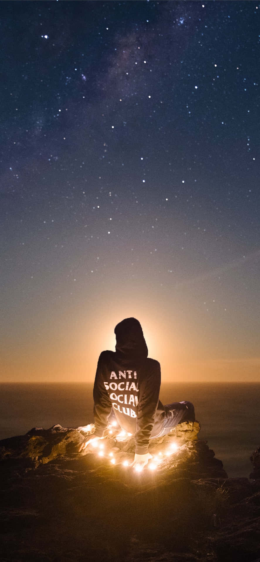 Anti Social Club iPhone 壁紙