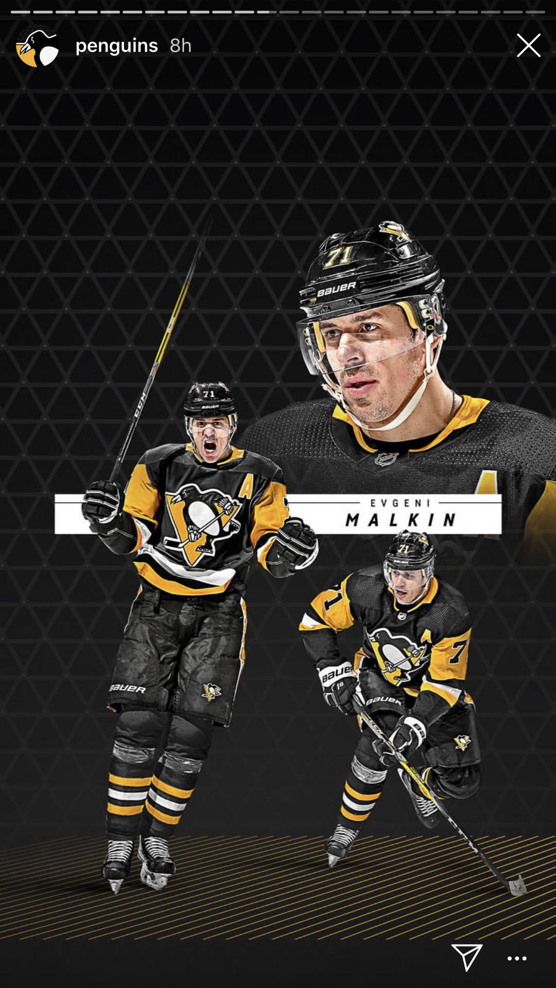 冰球運動員 Evgeni Malkin 身穿企鵝隊裝備，以三個動態姿勢慶祝。