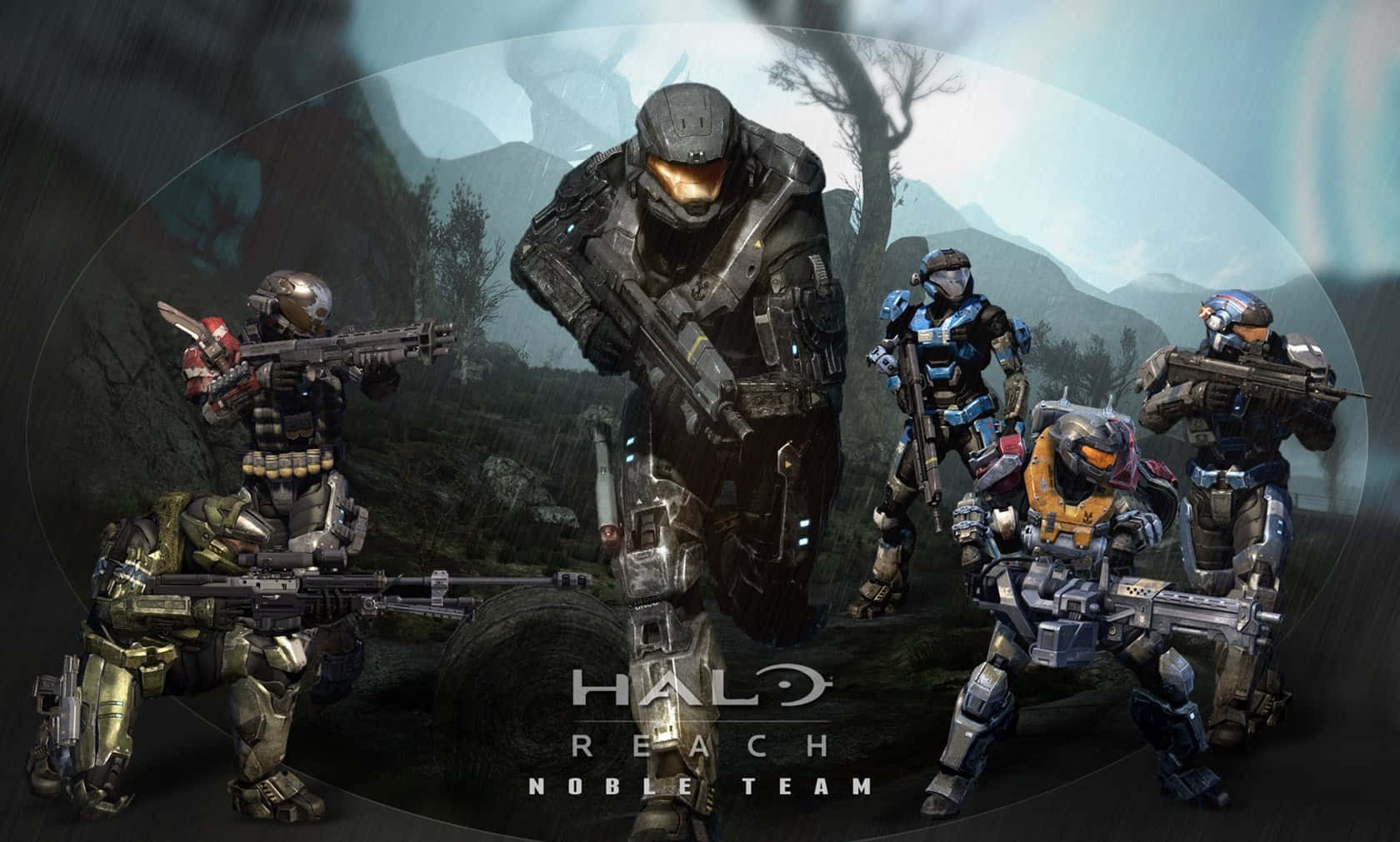 Noble Team 桌布 壁紙 — 來自《最後一戰：瑞曲之戰》的Noble Team身穿戰鬥裝備，站在陰天籠罩下霧氣瀰漫的森林戰場中。