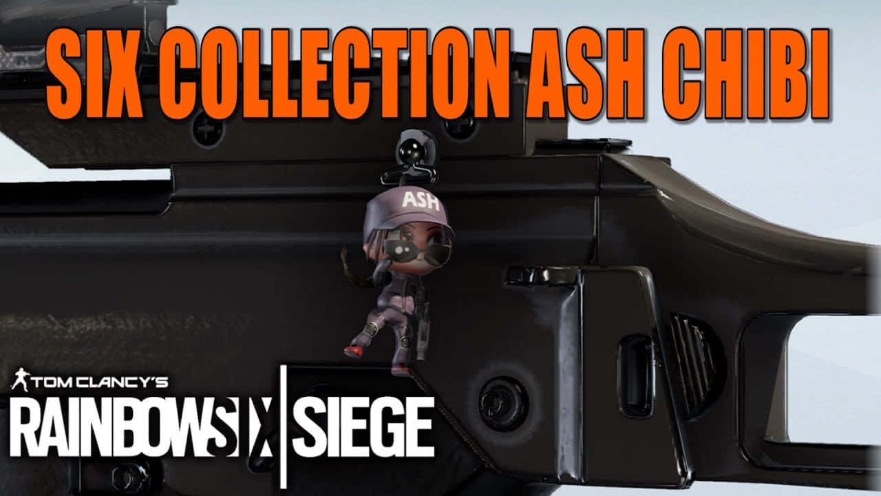 Rainbow Six Siege Ash 桌布 壁紙 — 來自《湯姆克蘭西：虹彩六號：圍攻行動》的Q版Ash角色棲息在一把黑色戰術步槍上，並有粗體橙色文字疊加。