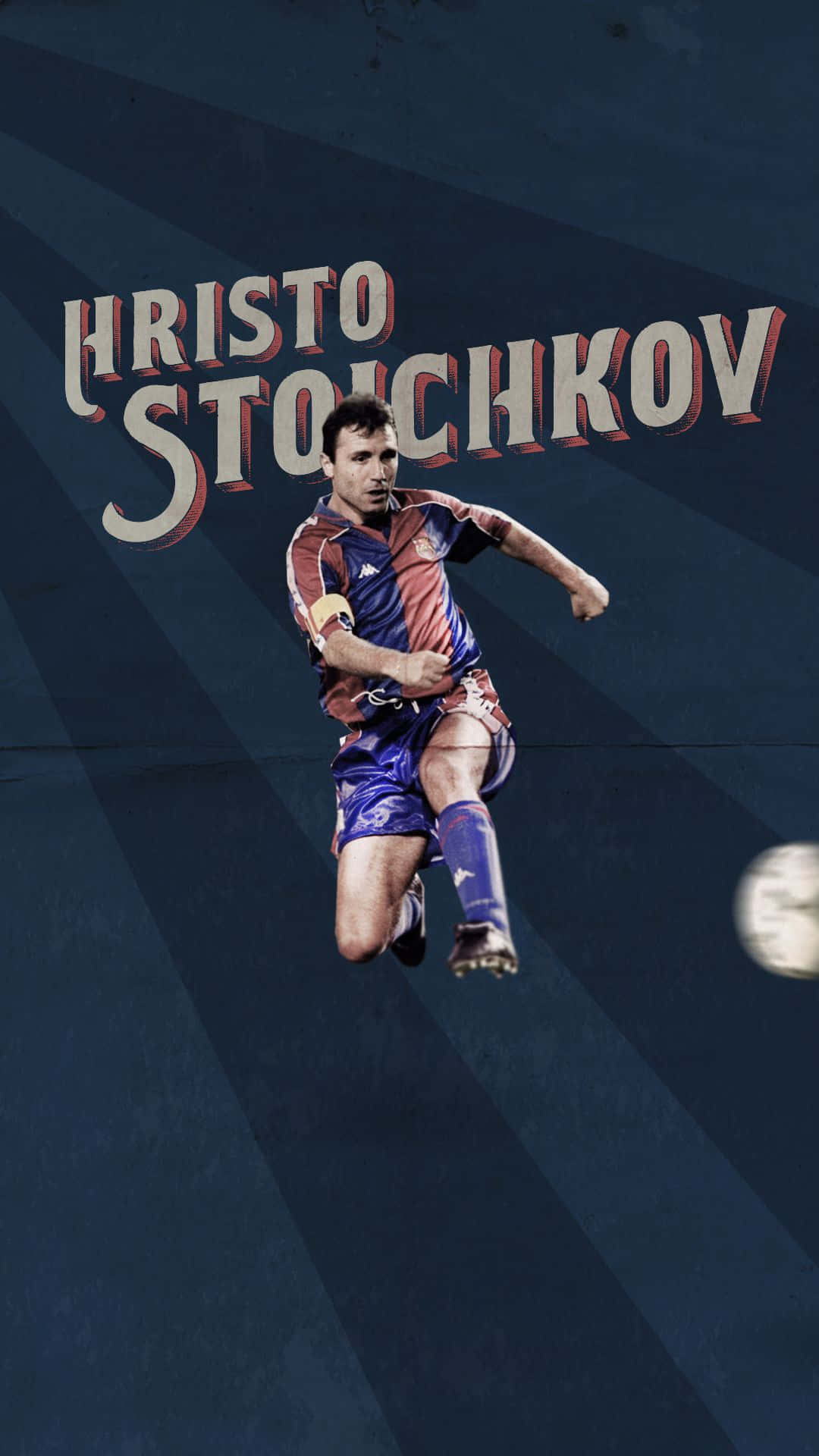 足球員 Hristo Stoichkov 踢球動作，背後有風格化文字。