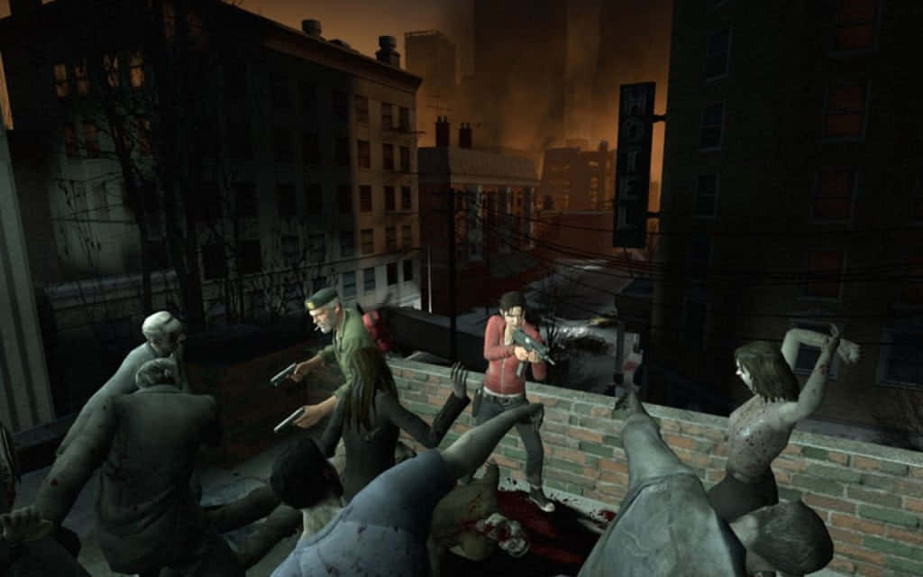 Left 4 Dead Characters 桌布 壁紙 — 倖存者在屋頂上抵禦成群喪屍，背景中燃燒的城市隱約可見。