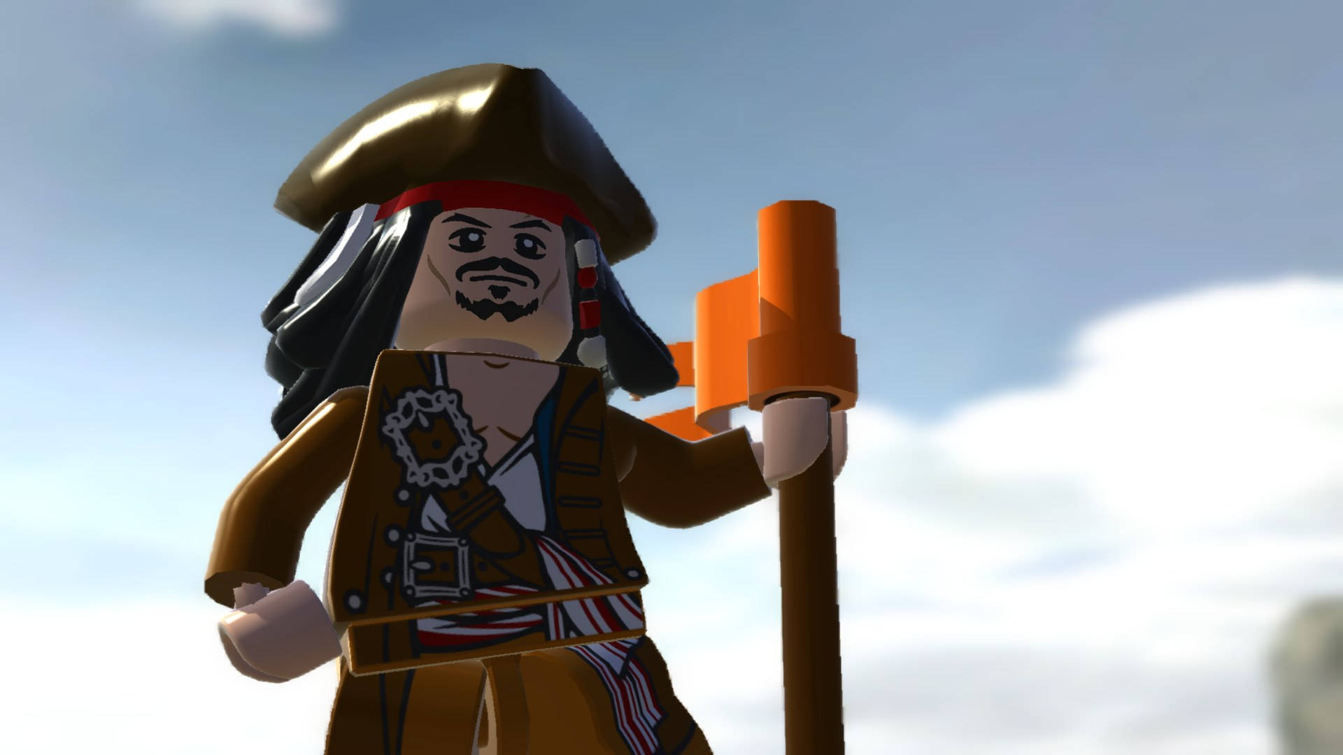 傑克·史派羅 LEGO 電玩版 壁紙 — 一個黑色頭髮、戴三角帽的LEGO海盜迷你人偶，在藍天白雲下拿著橙色桿子。