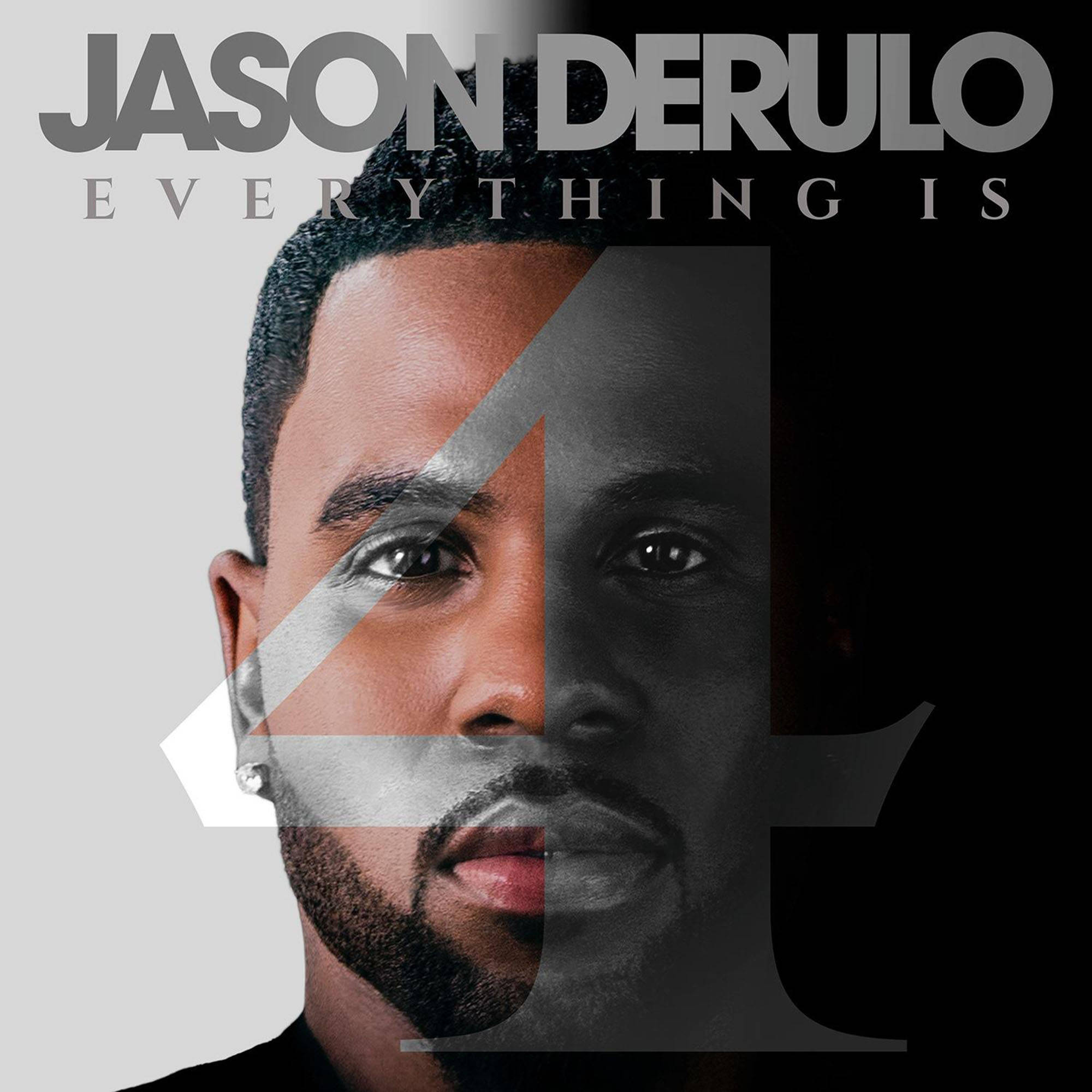 傑森·德魯羅四號海報 壁紙 — Jason Derulo 的分面肖像，一半彩色一半黑白，上面覆蓋著一個大數字四。