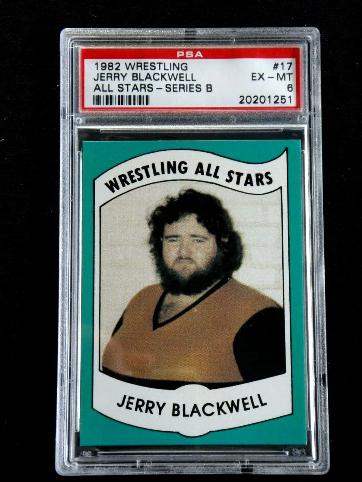 Jerry Blackwell的復古1982年摔角交易卡，裝在PSA保護盒中。