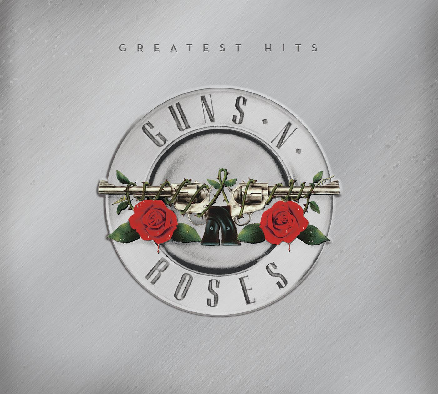 傳奇搖滾樂隊槍與玫瑰《Greatest Hits》專輯封面 壁紙 — 銀色紋理專輯封面，一把左輪手槍纏繞著帶刺藤蔓，兩朵鮮紅玫瑰位於圓形帶內，寫有「GUNS N ROSES」。