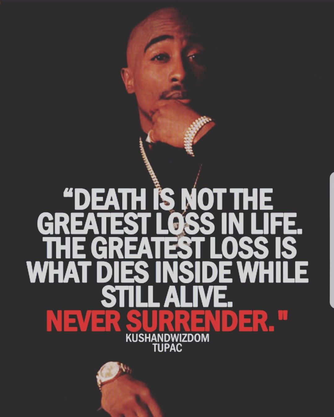 Tupac Shakur 附有永不投降的引言