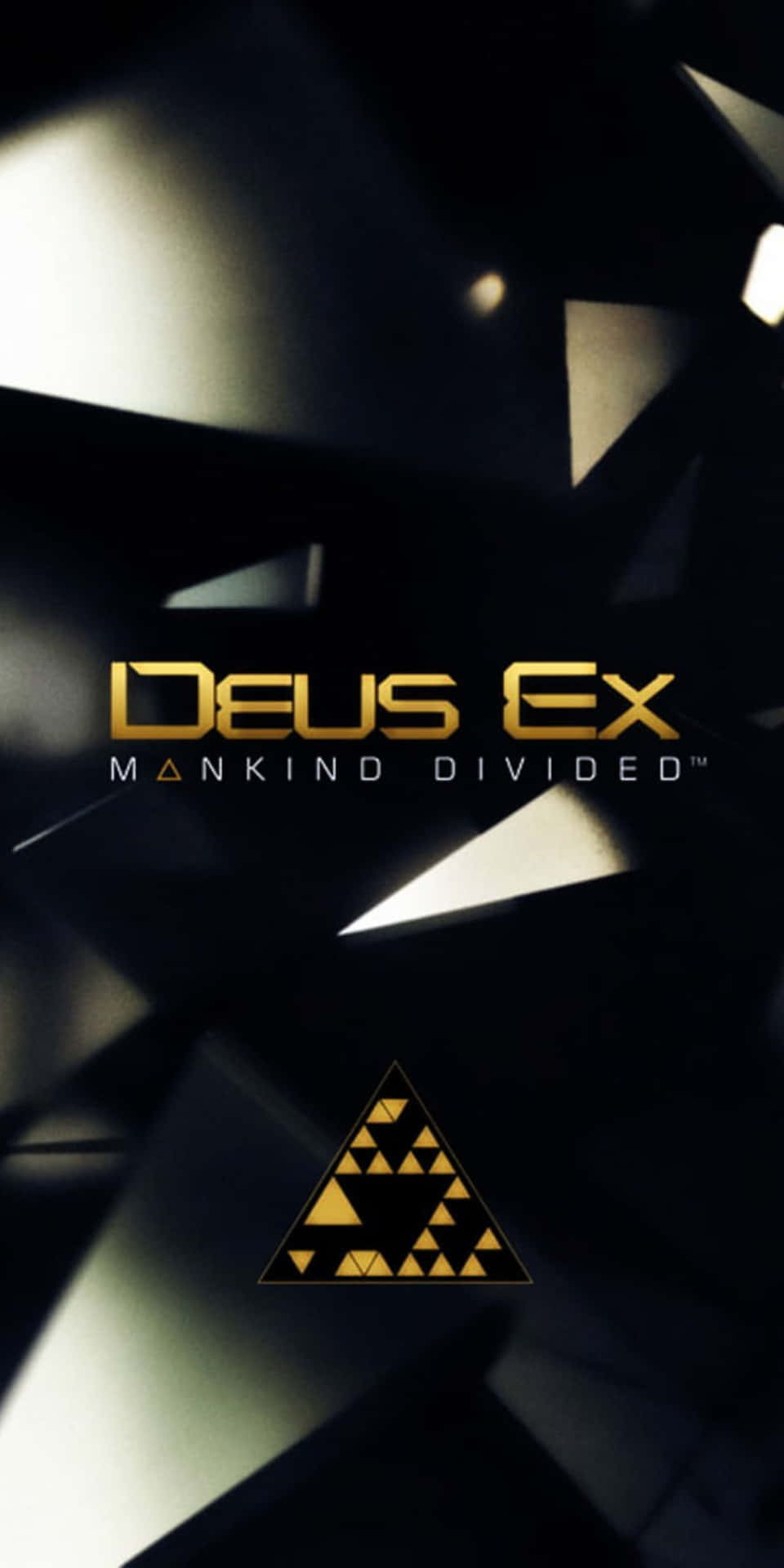 Deus Ex遊戲標誌，金色文字同三角形符號，喺黑暗抽象背景上